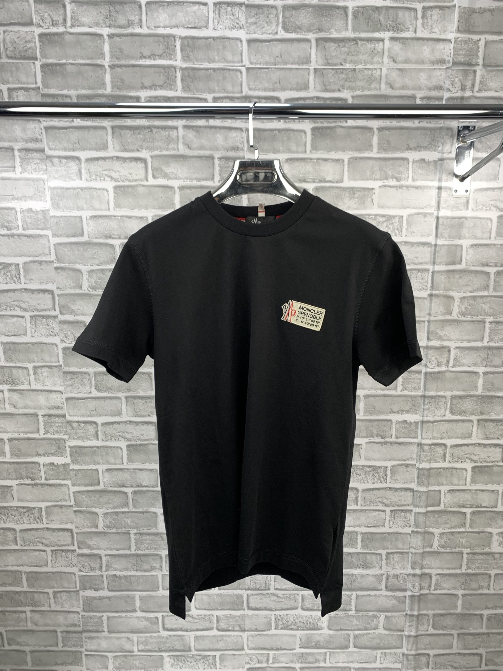 CLER TEE image 0