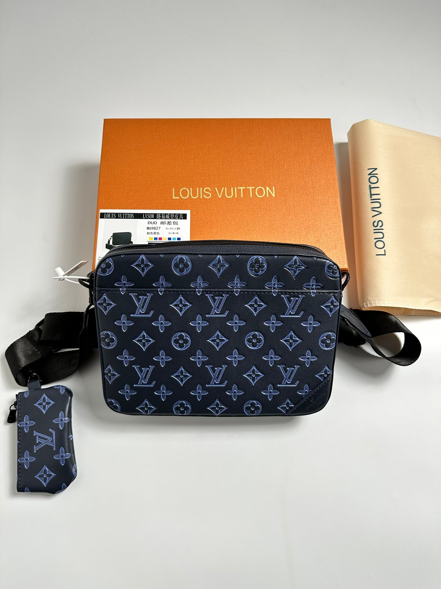 MESSENGR BAG NAVY image 4