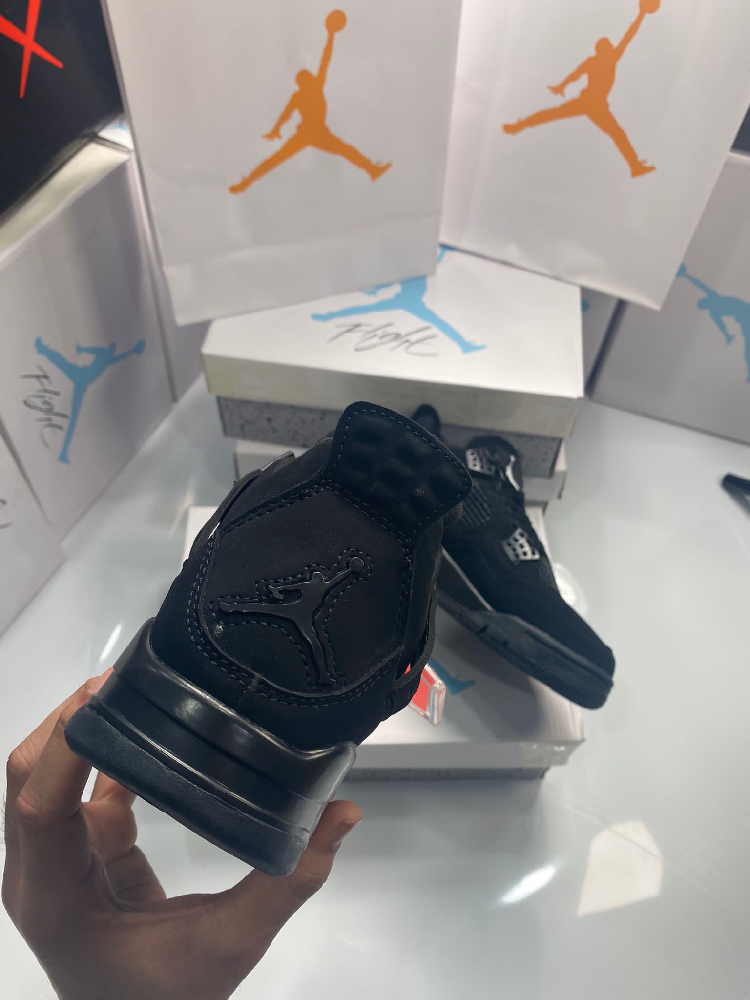 J1 BLACK image 5