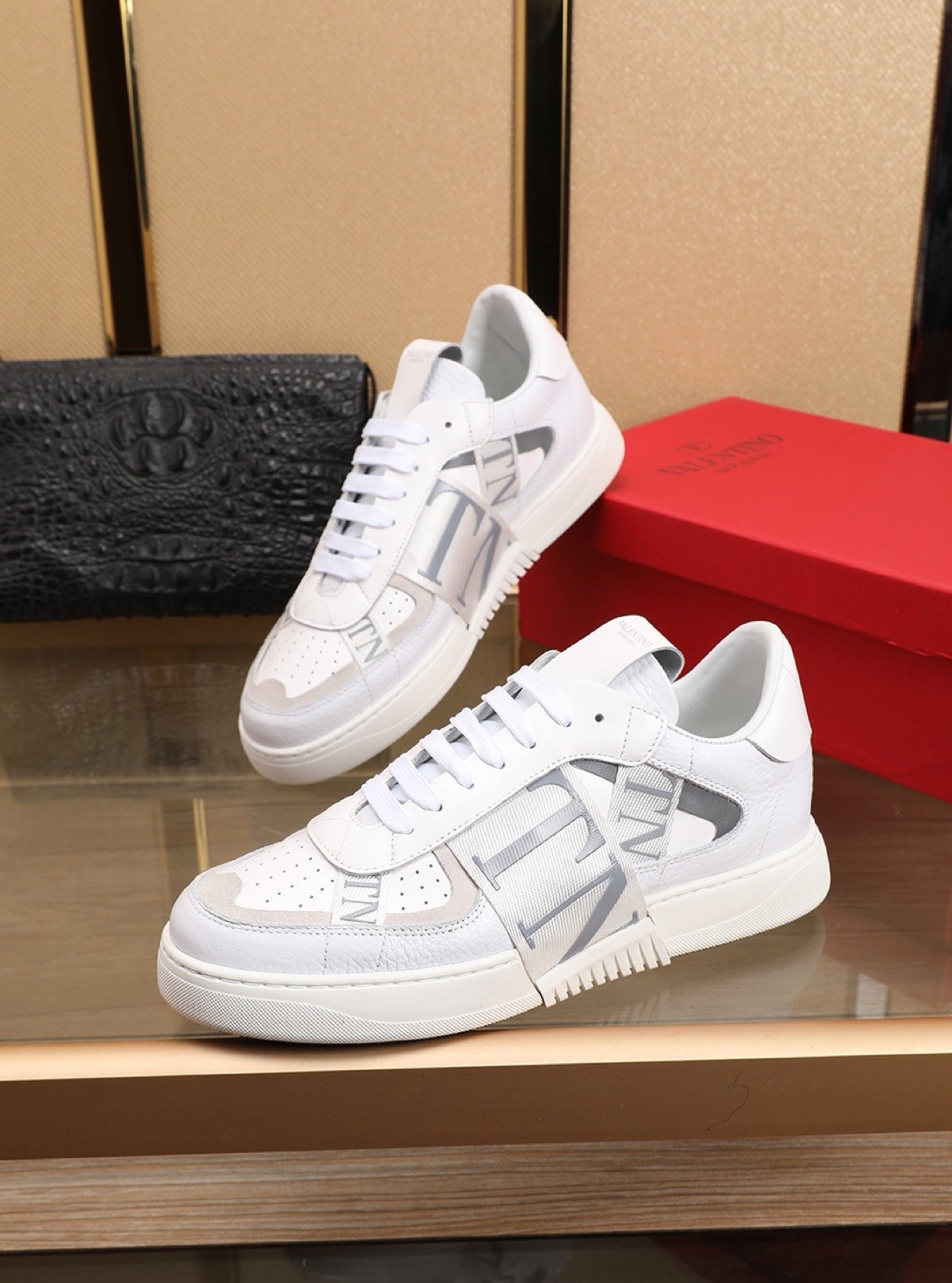 VL7N WHITE image 2