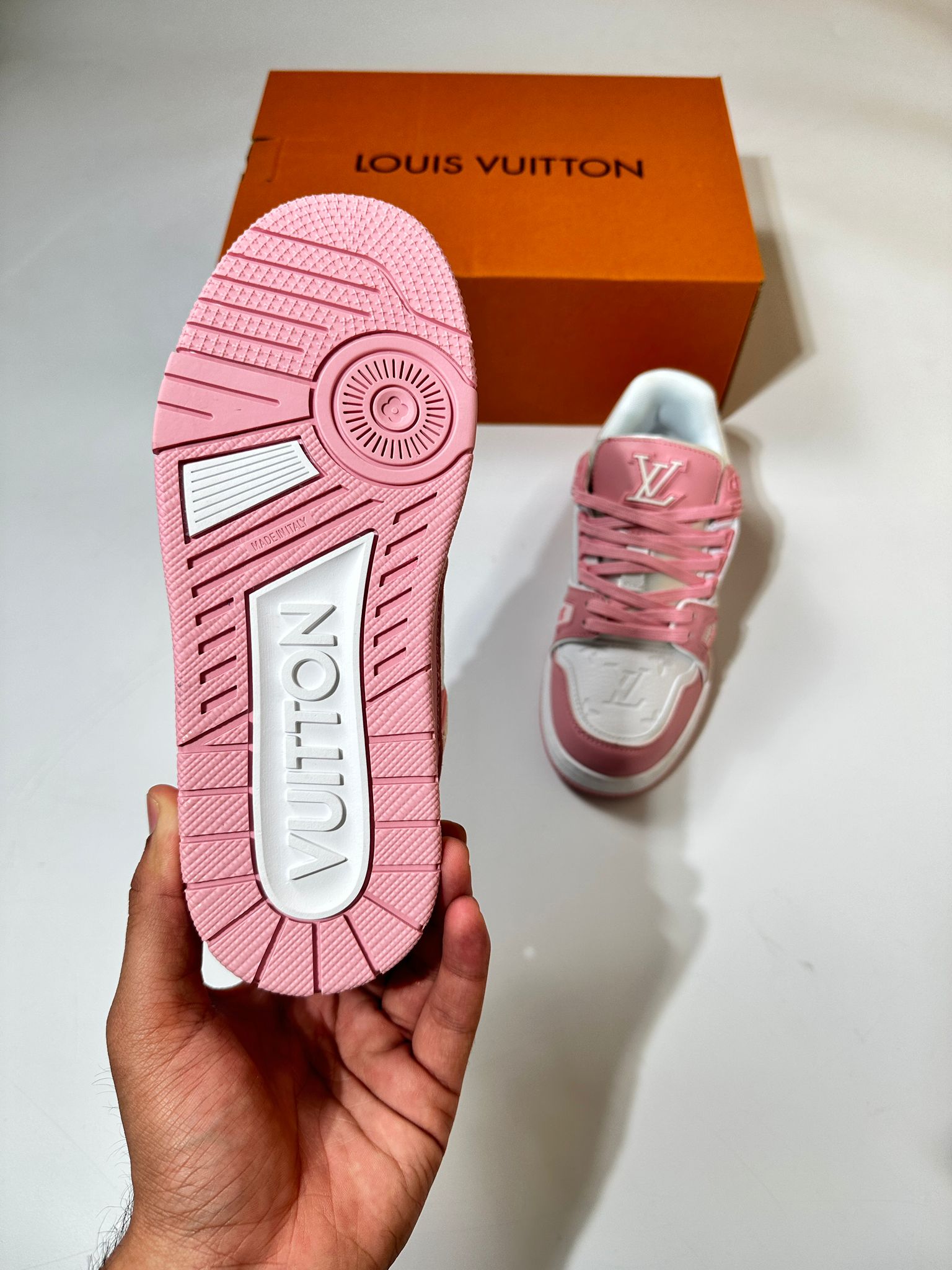 IV TRAINER PINK image 7
