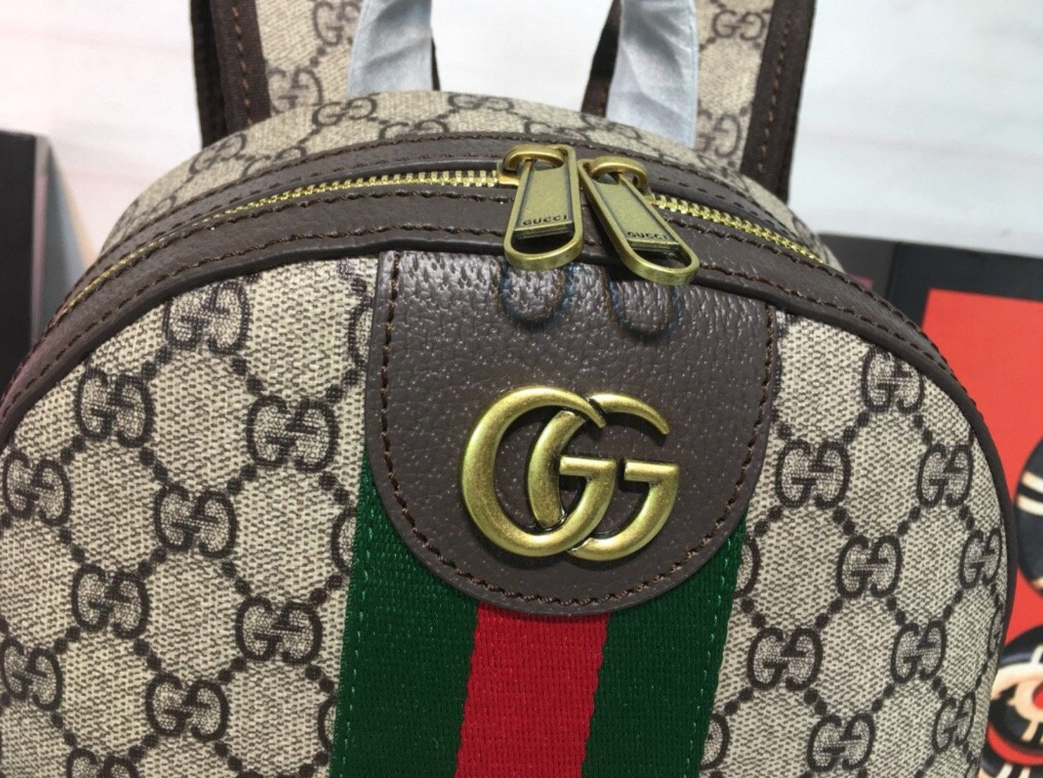 UCCI BEIGE BAG image 6