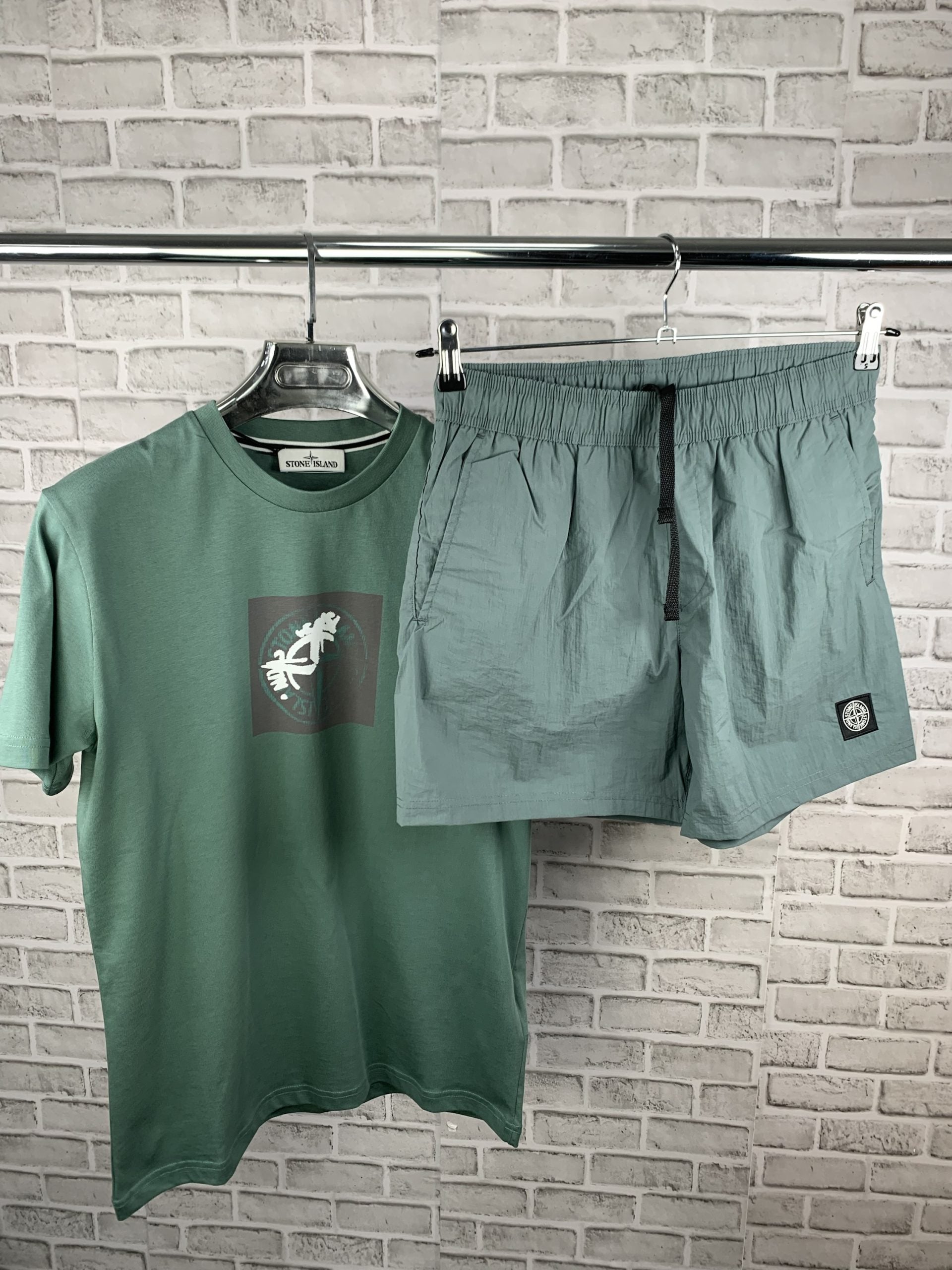 STONI GREEN SET image 0