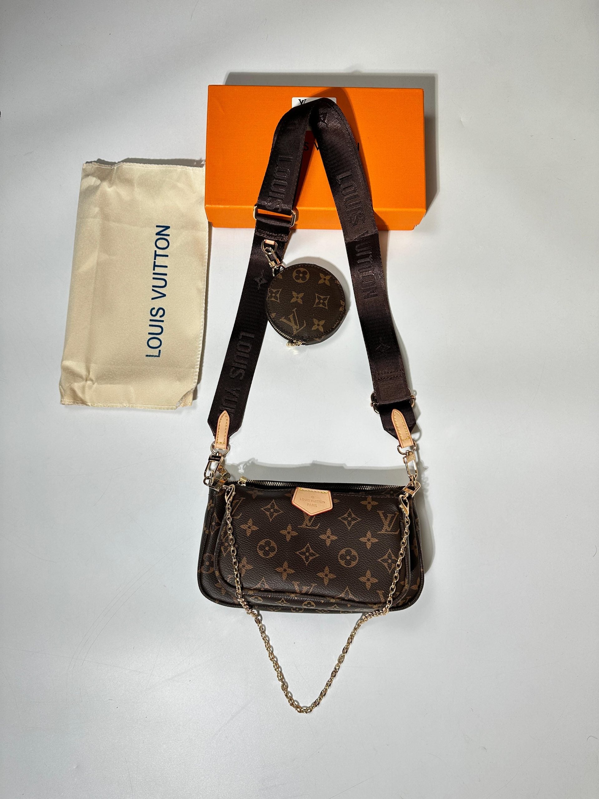 LV BAG image 0