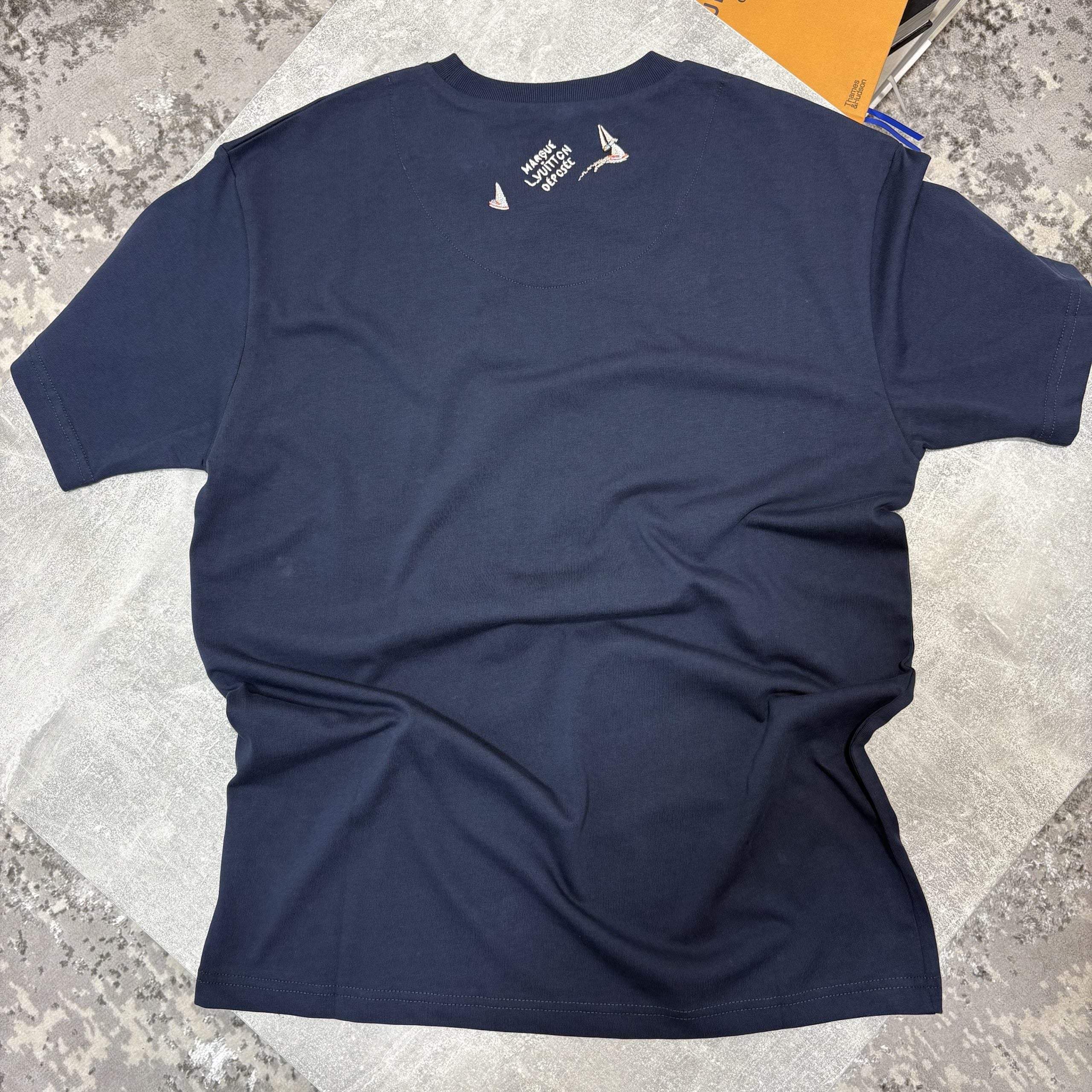 LV Tshirt Navy image 1