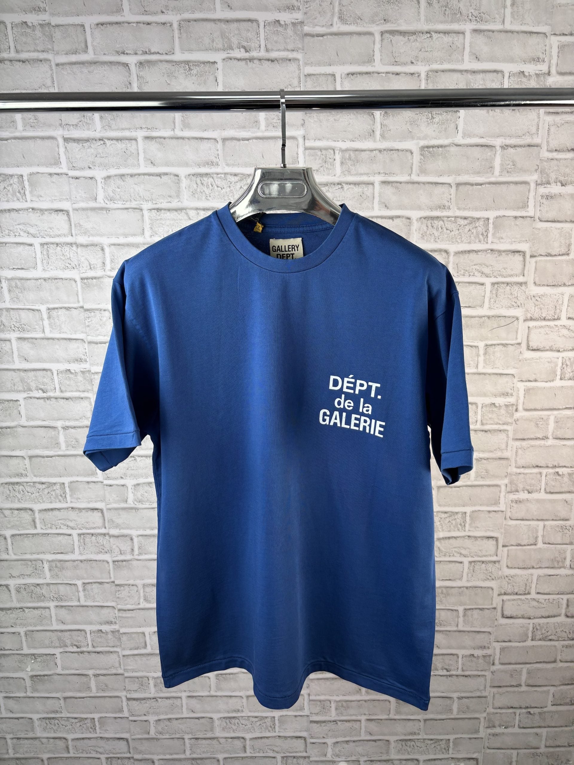 GD TEE NAVY image 0