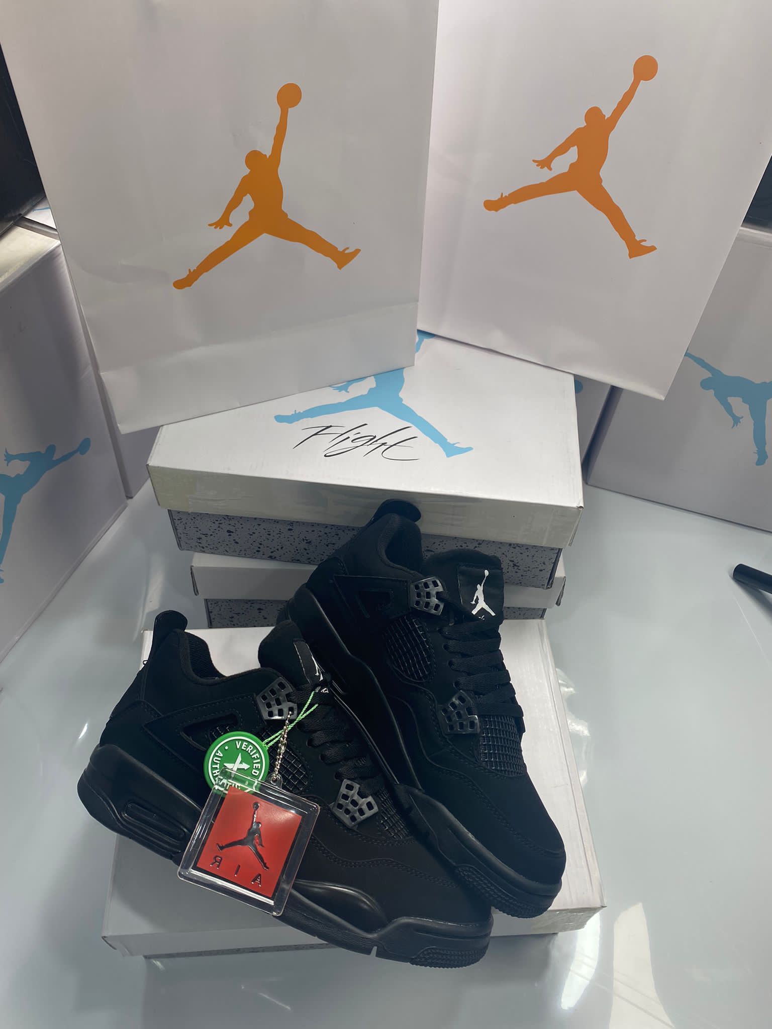J1 BLACK image 1