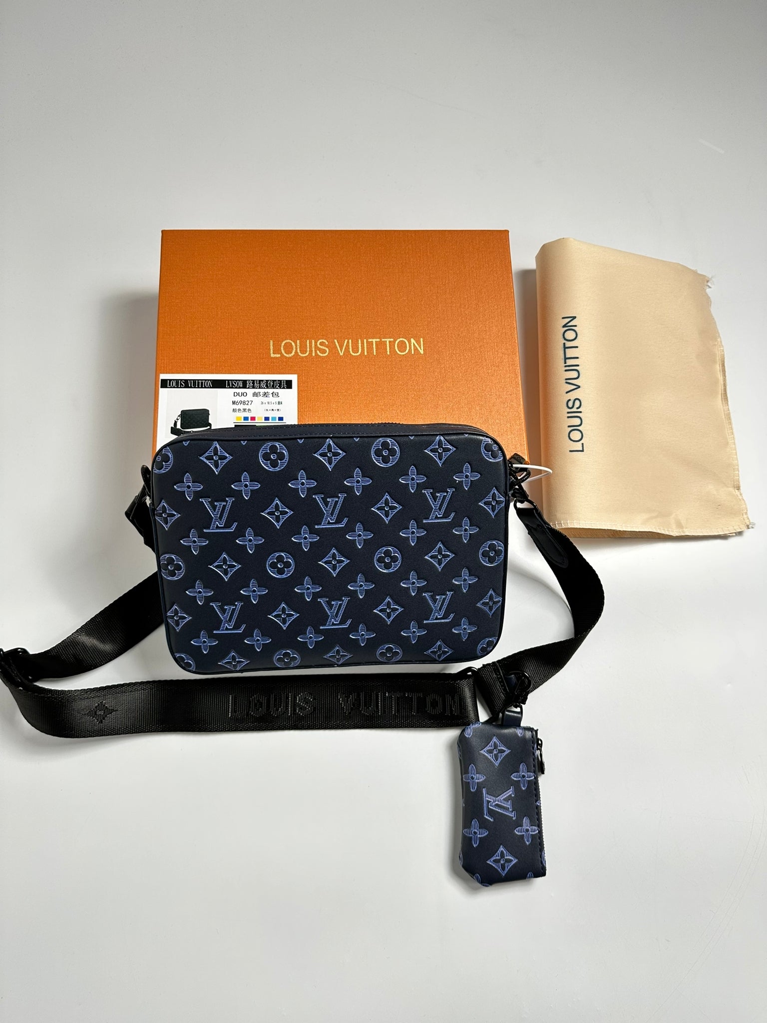 MESSENGR BAG NAVY image 3