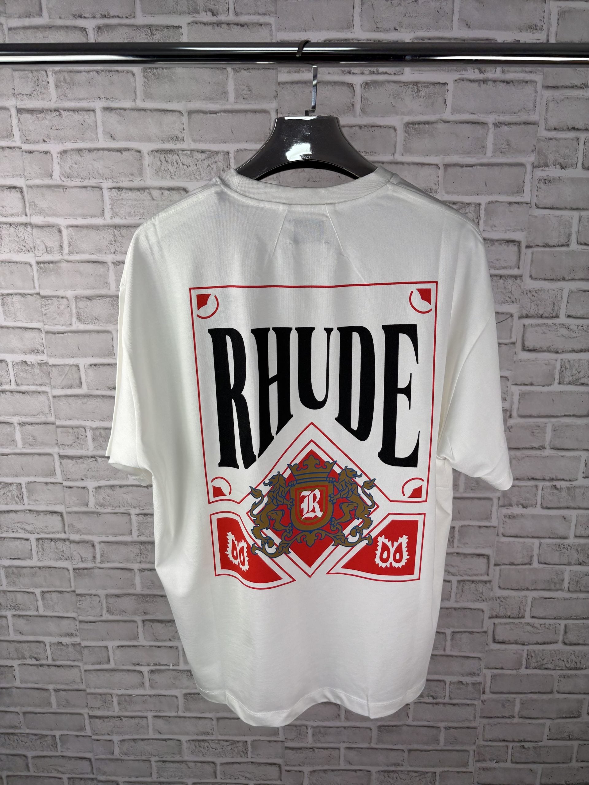 HUde tee white image 0