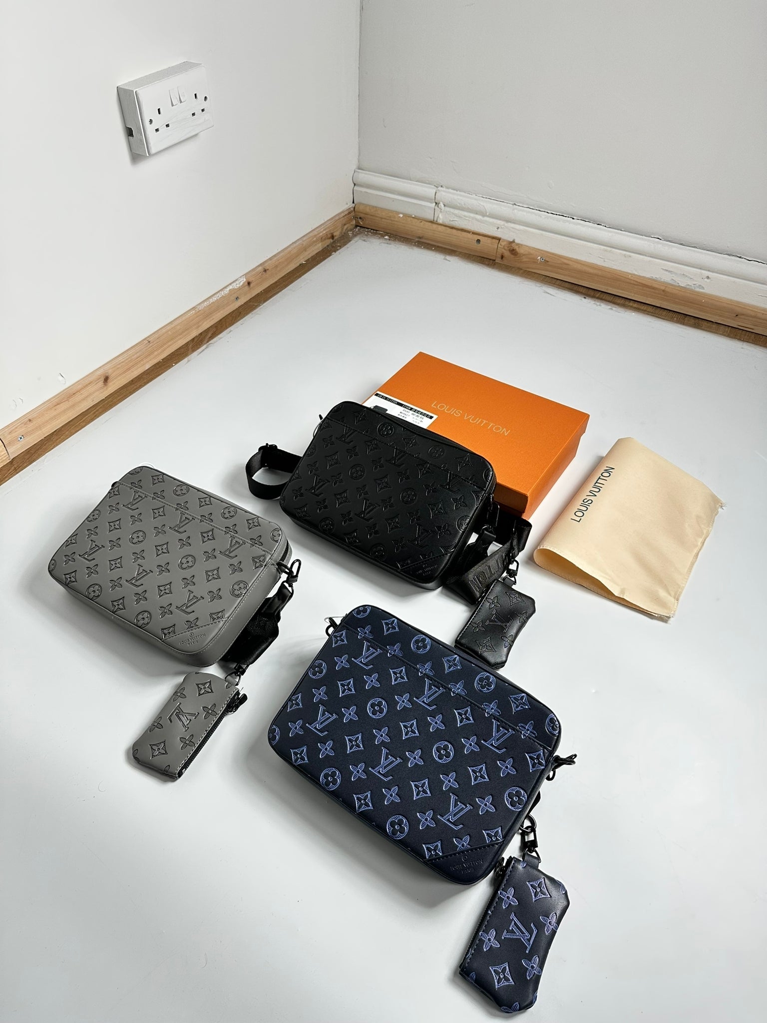 MESSENGR BAG NAVY image 5