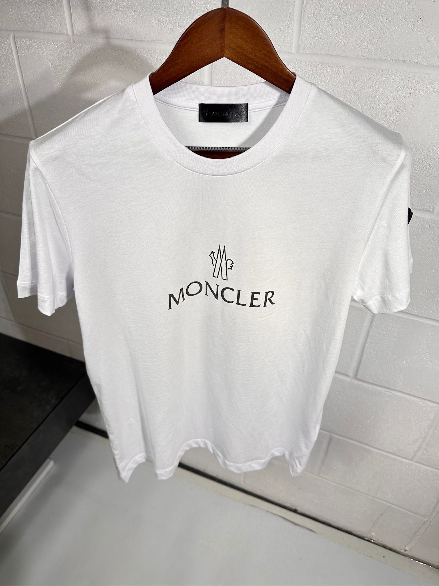 CLER TEE image 1