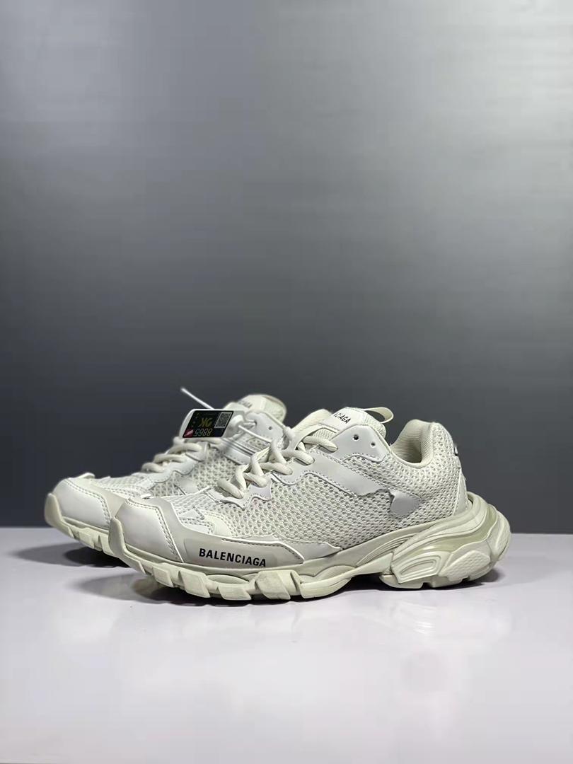 TRACK WHITE image 4