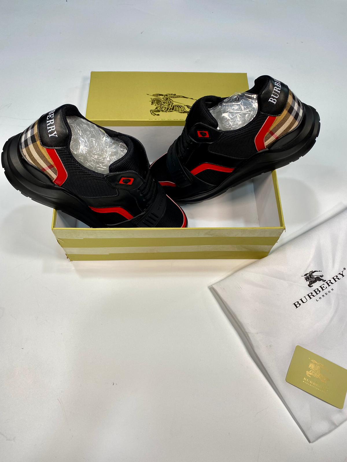 BURB RUNNER BLACK image 6
