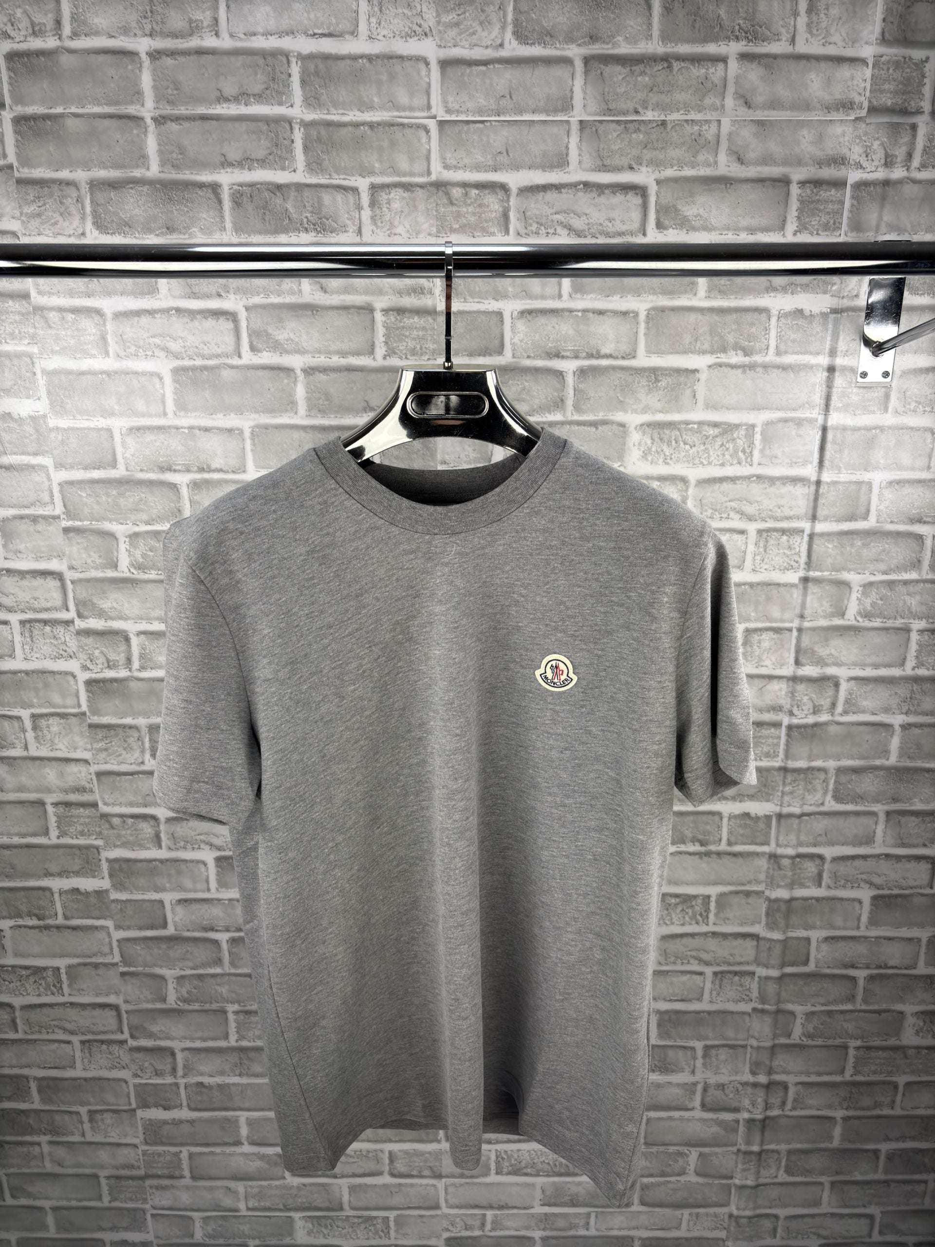 CLER TEE image 1