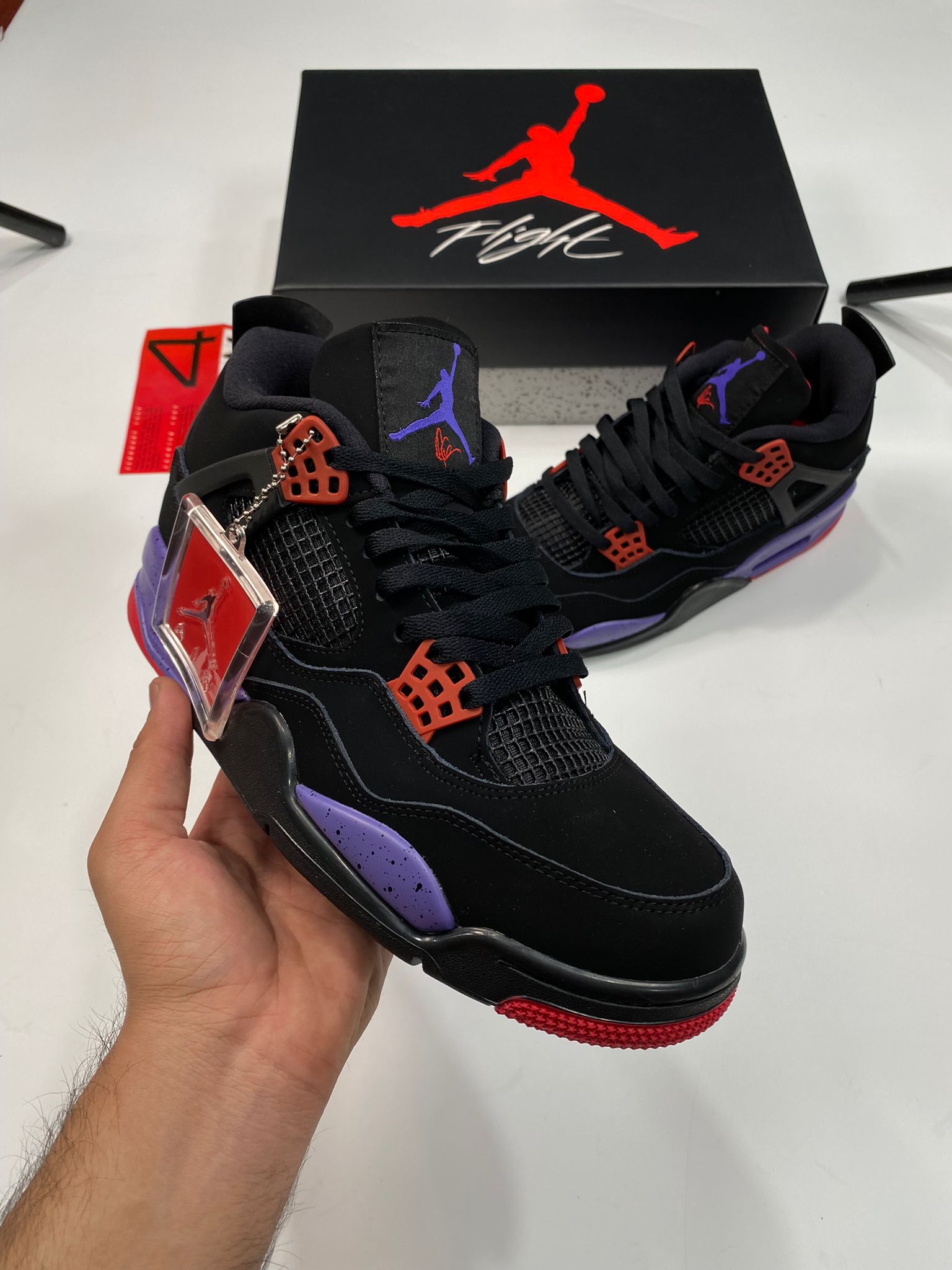 J4 BLACK image 6