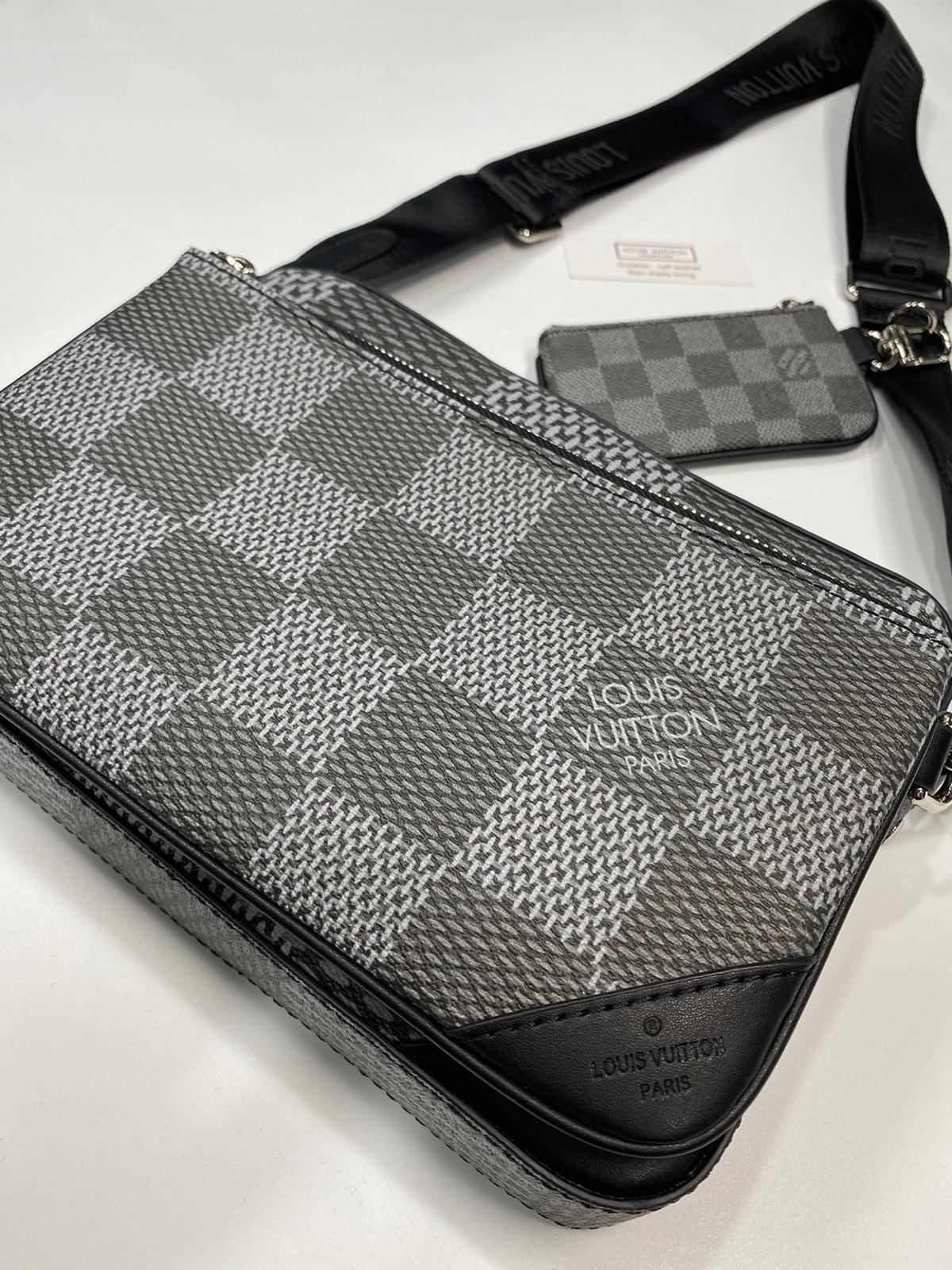 LV SHOULDER image 1