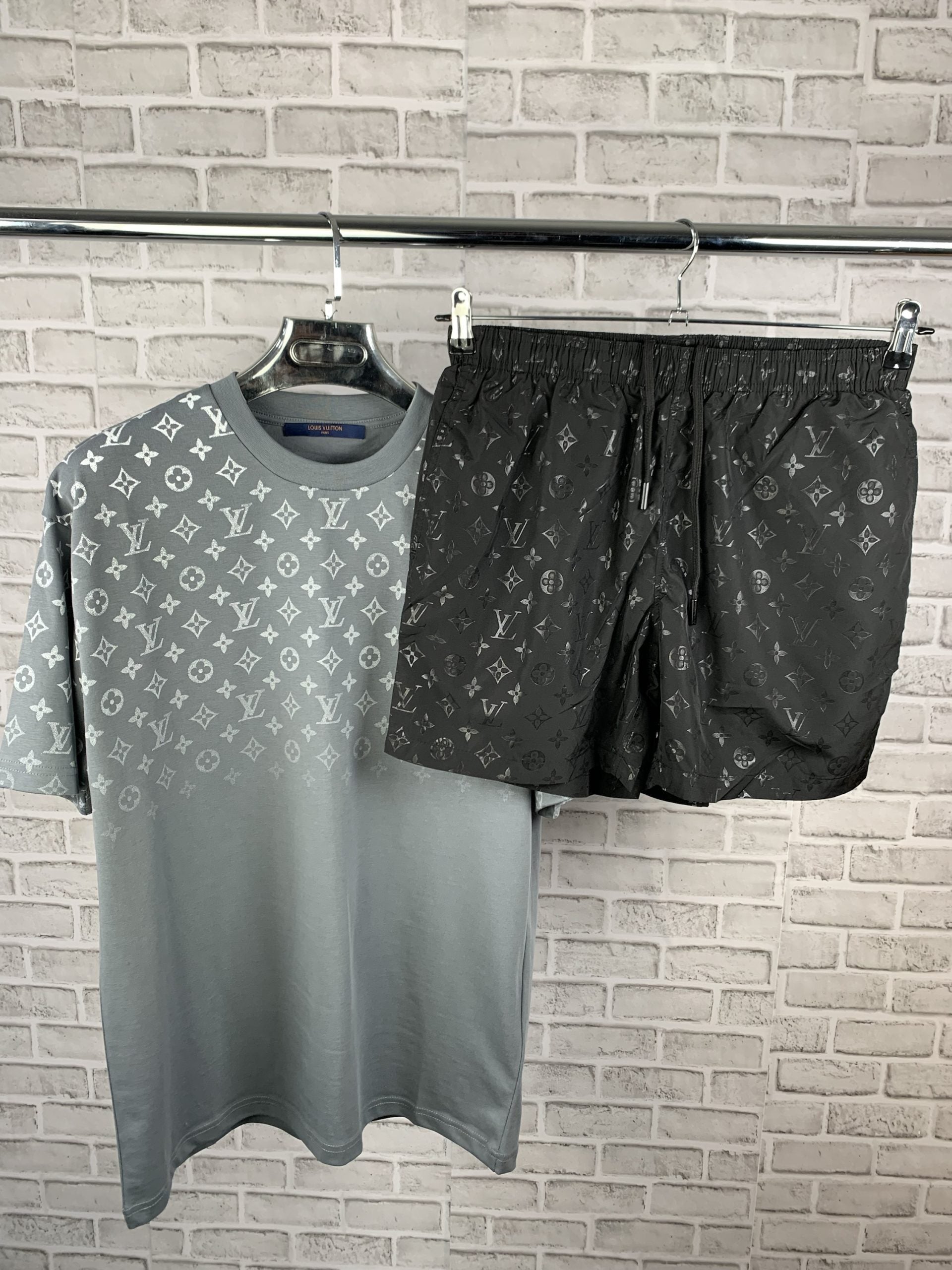 LV GREY BLACK SET - S image