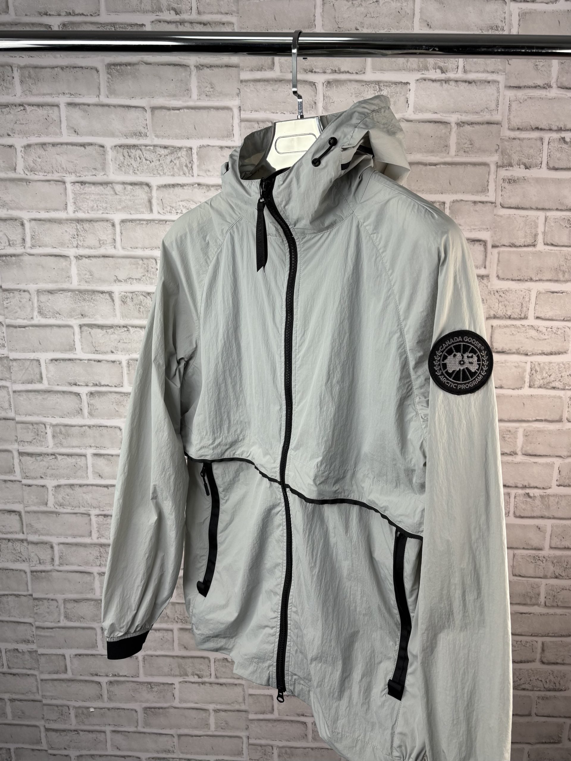 GOOSE WINDBREAKER LIGHT GREY image 1