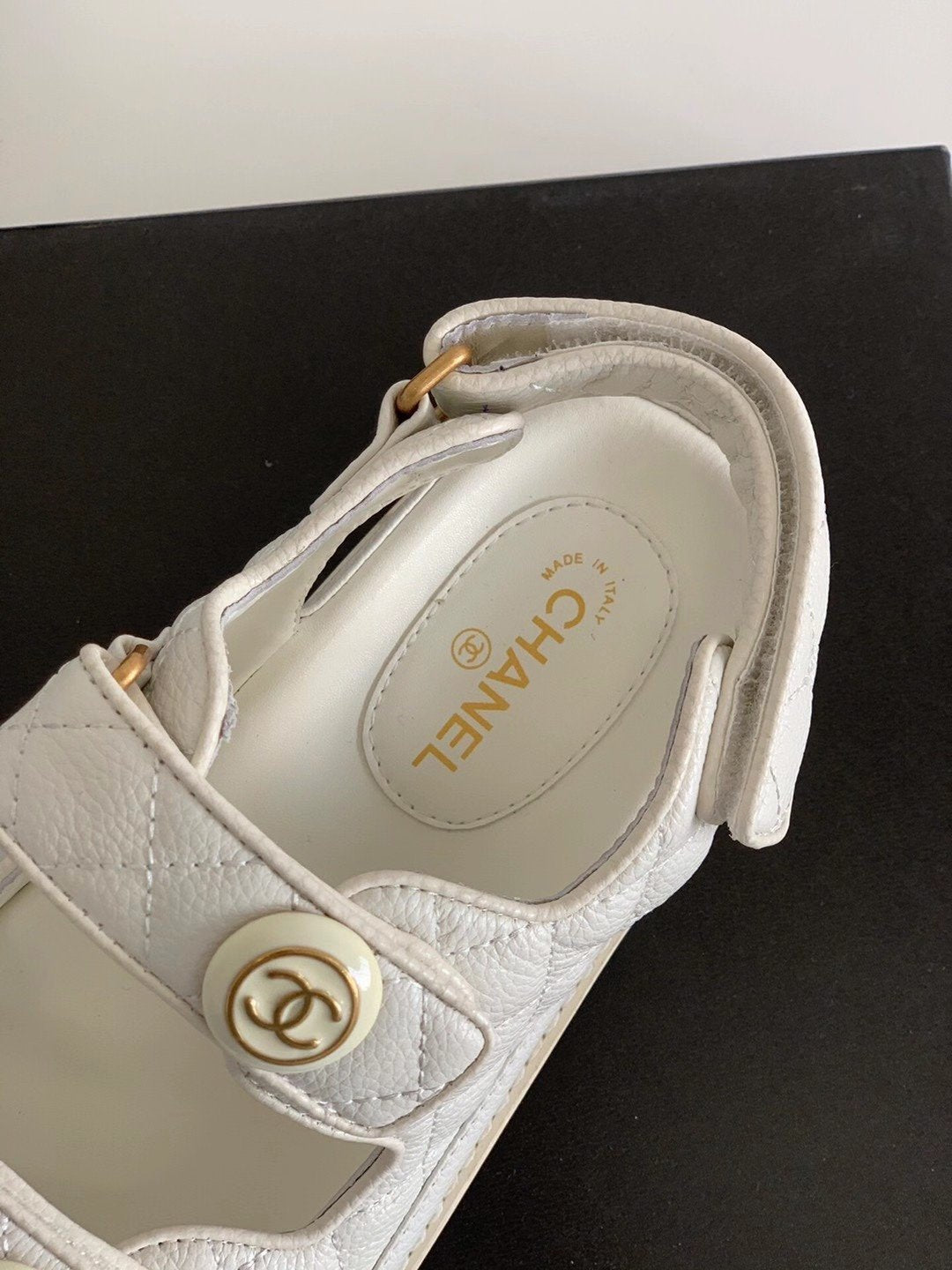 WHITE CHNL CHUNKY SANDAL image 4