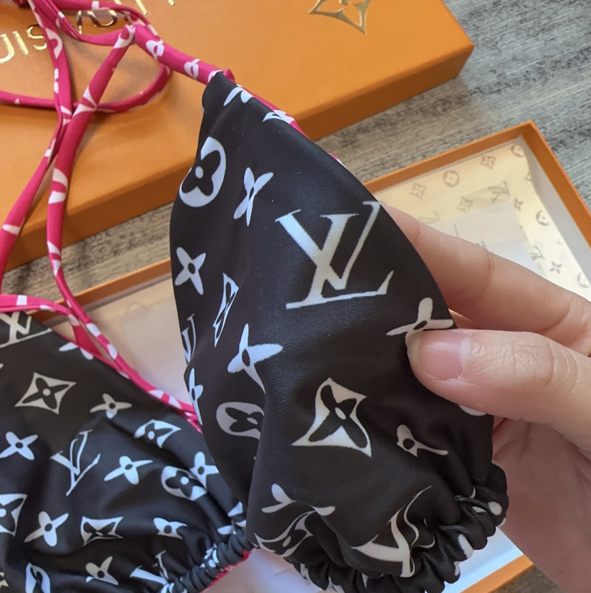 L-V REVERSIBLE SWIM image 4