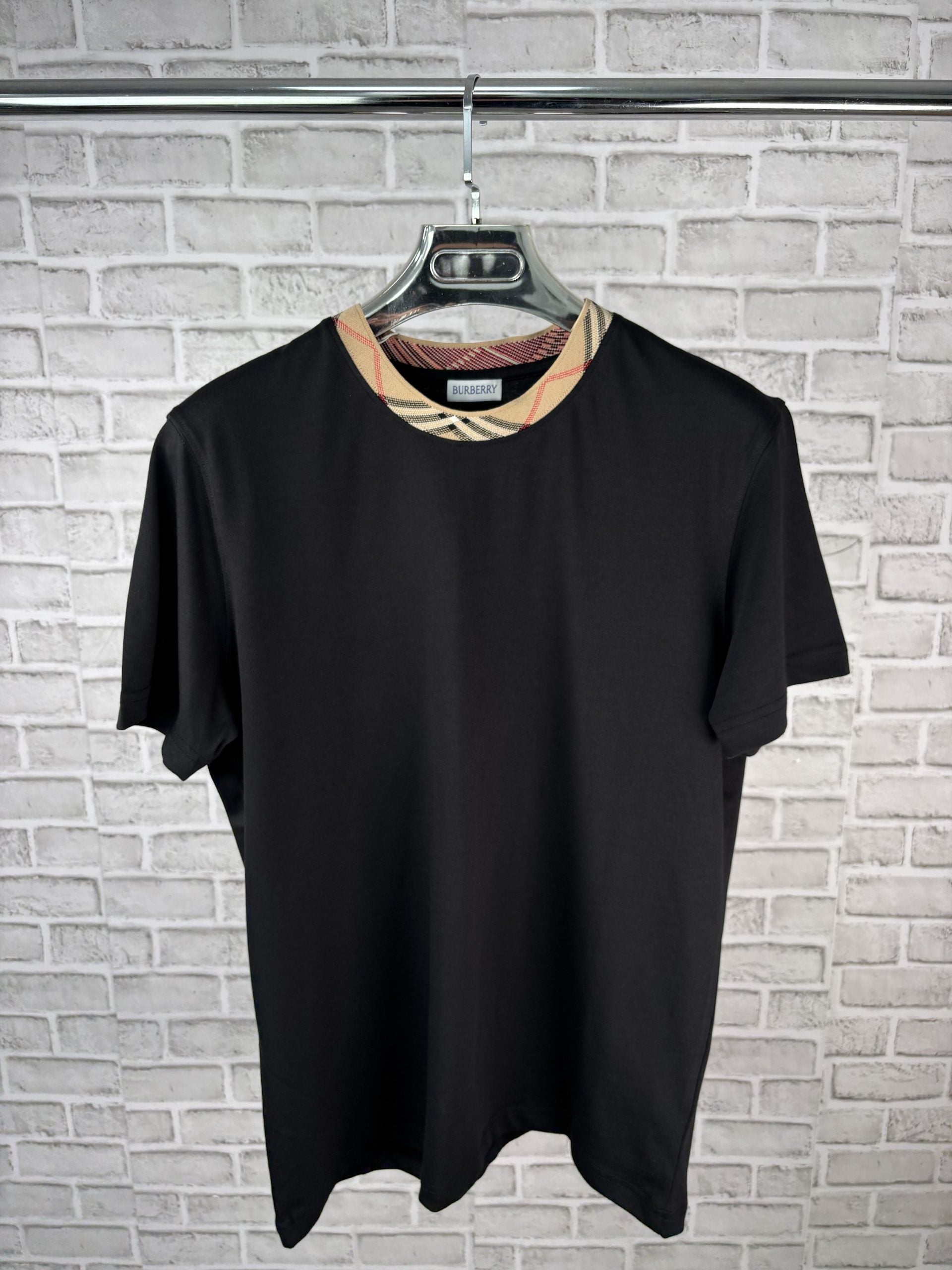Burb Check Trim T-shirt black - S image