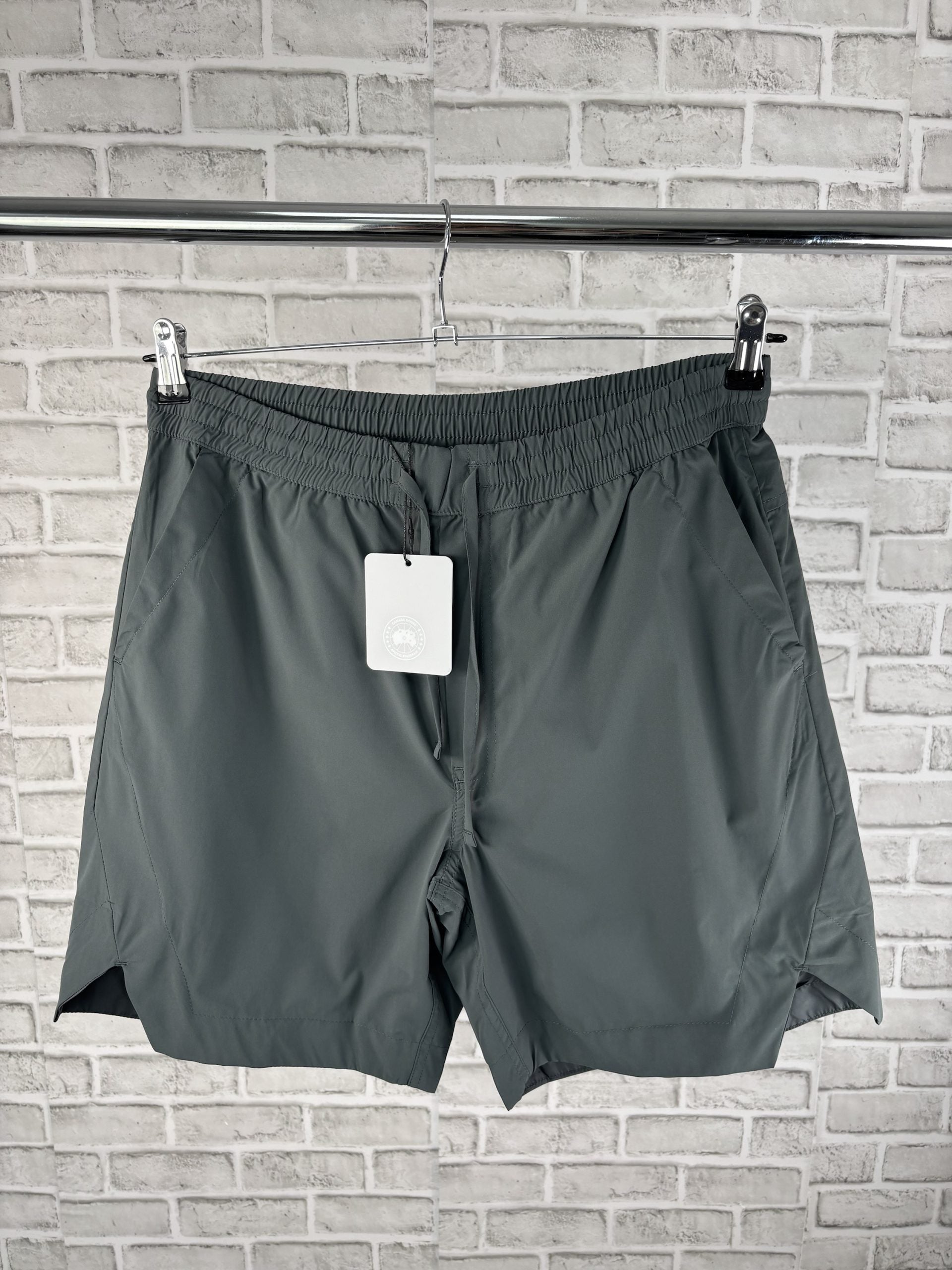 Goose short anthracite image 0