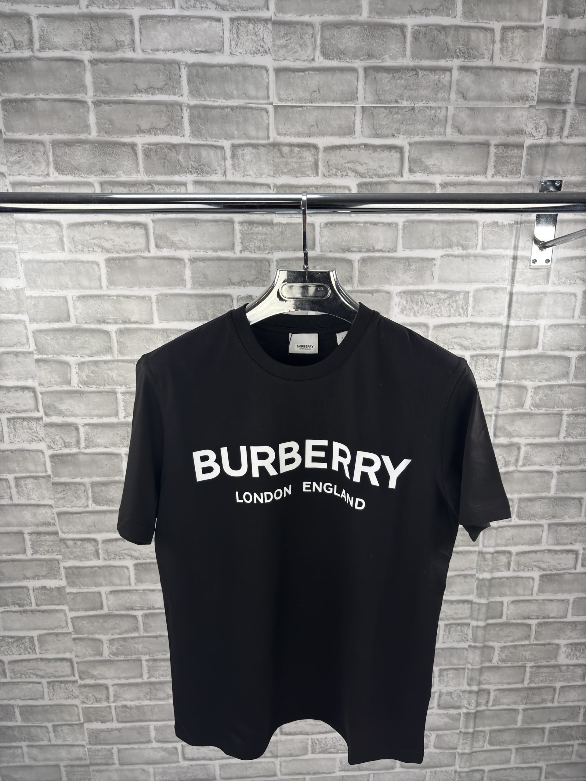 BURB T SHIRT image 1