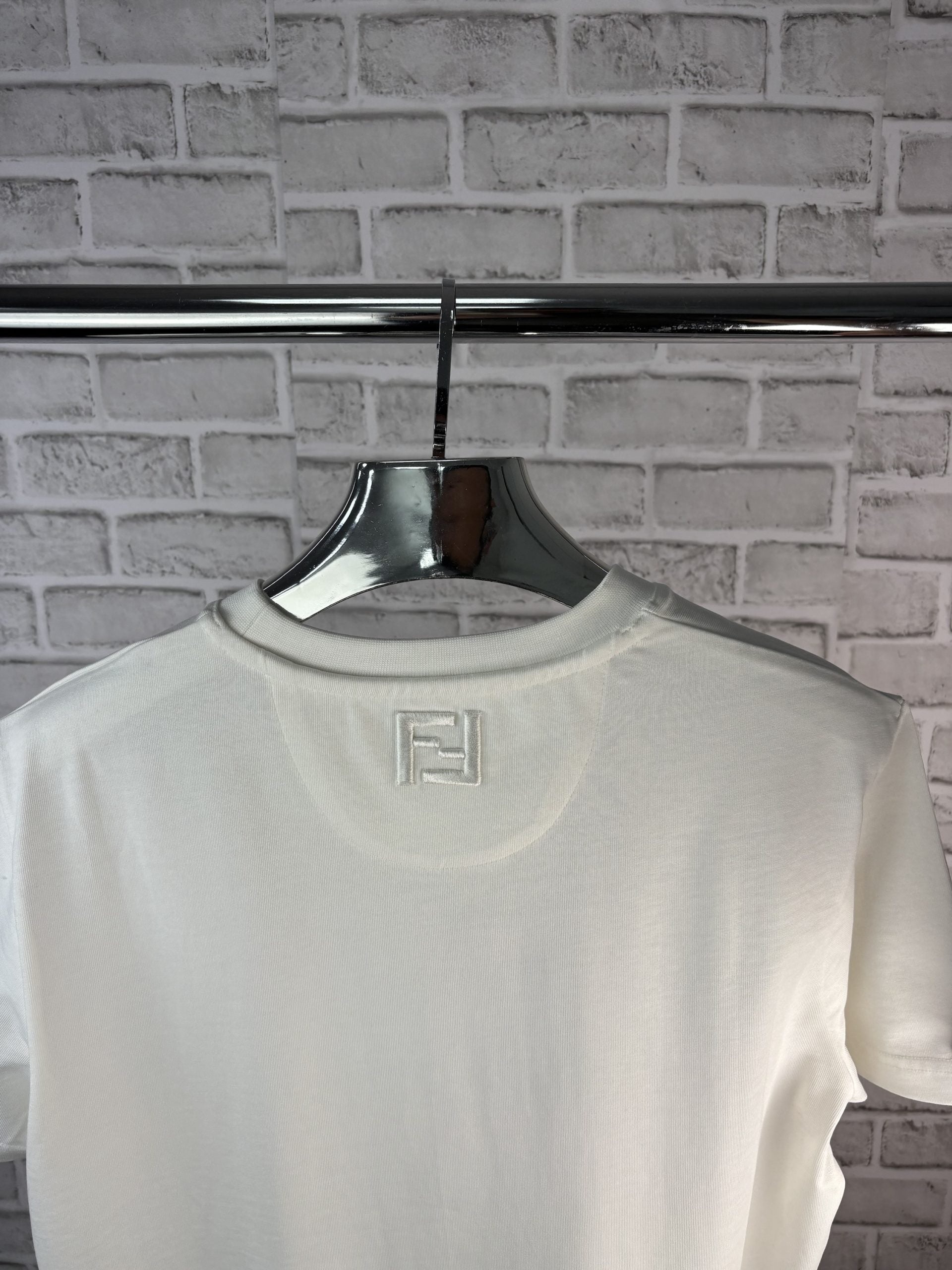 FEND TEE WHITE image 1