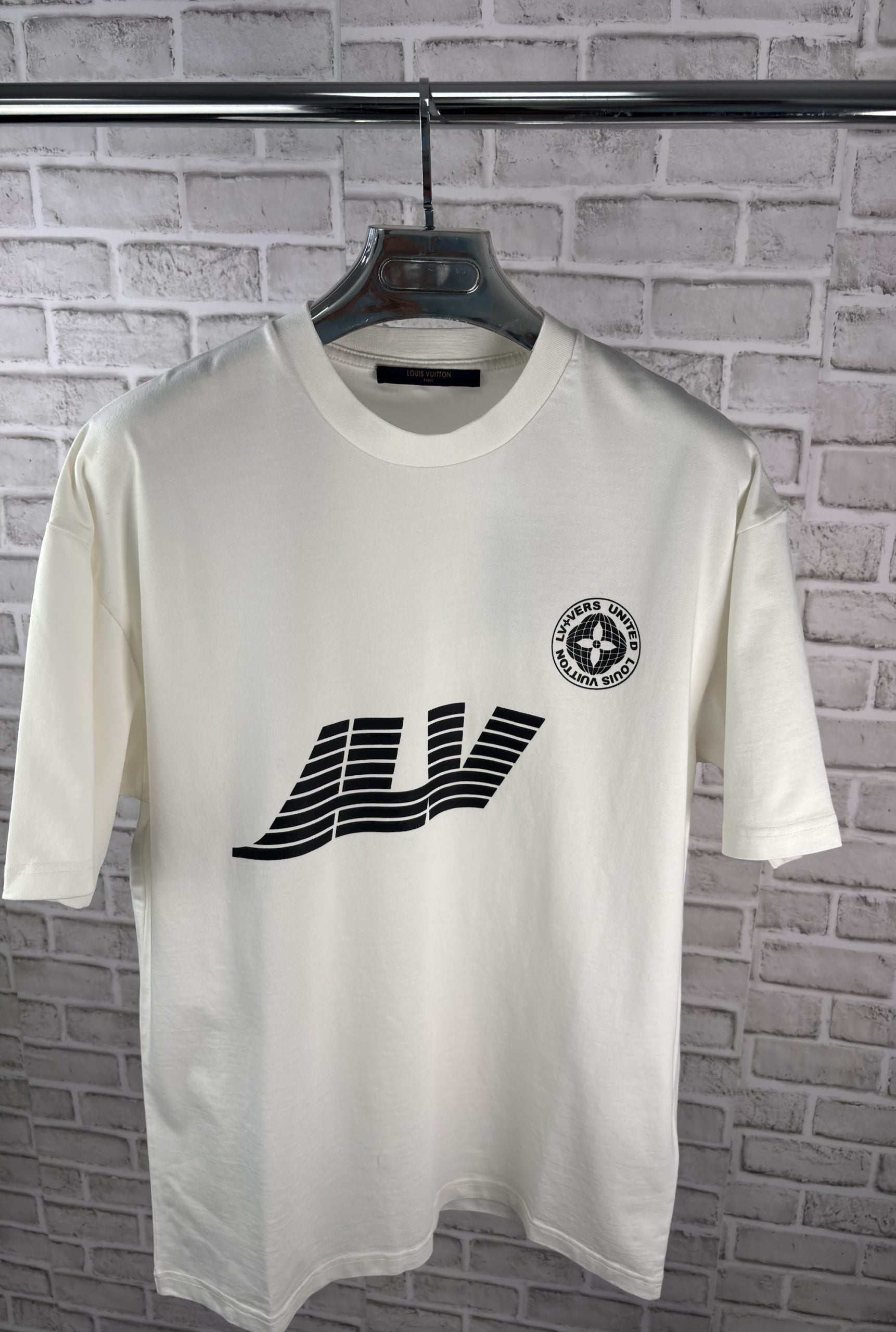 LV TEE WHITE image 0