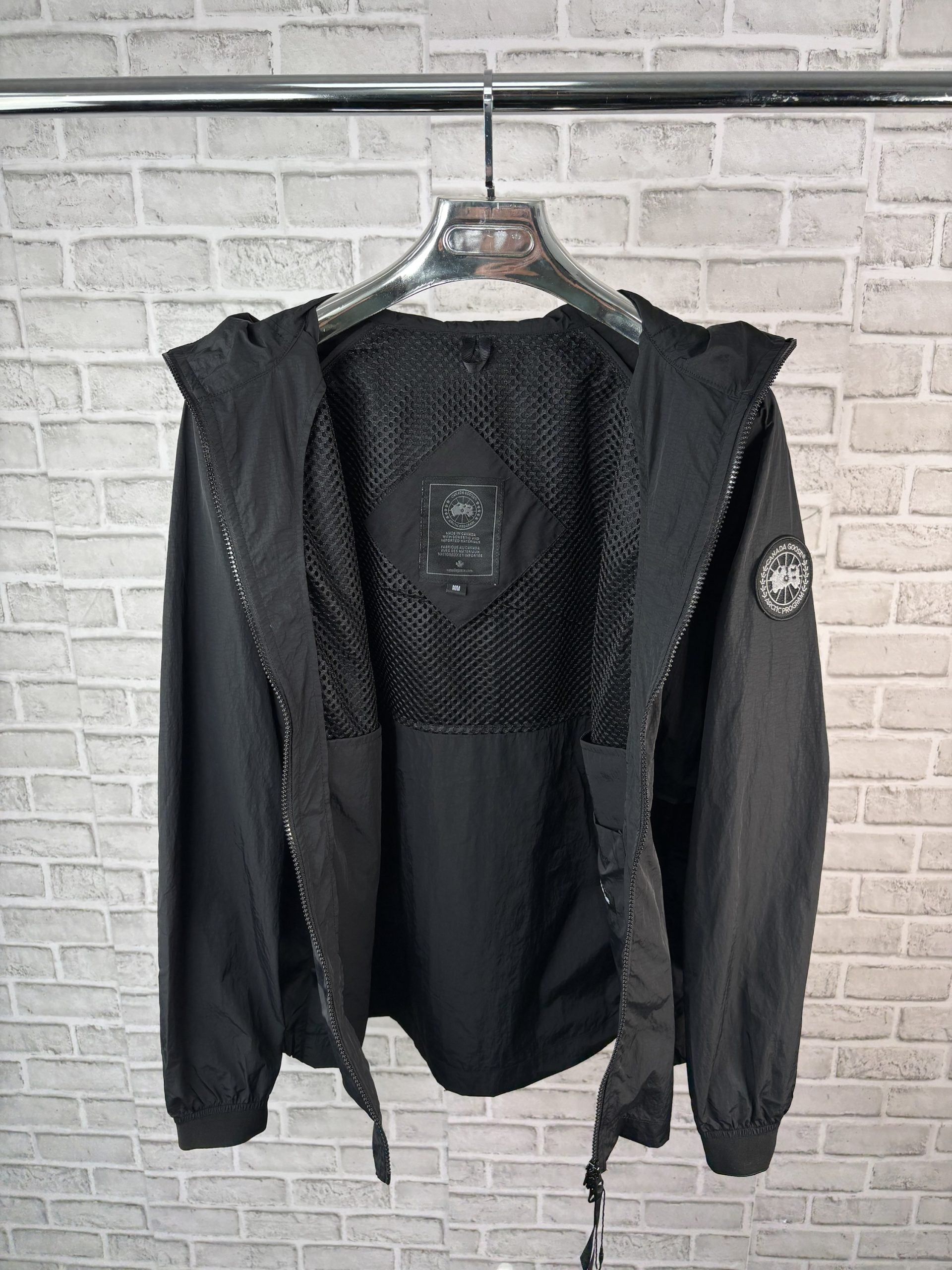 GOOSE WINDBREAKER BLACK image 2