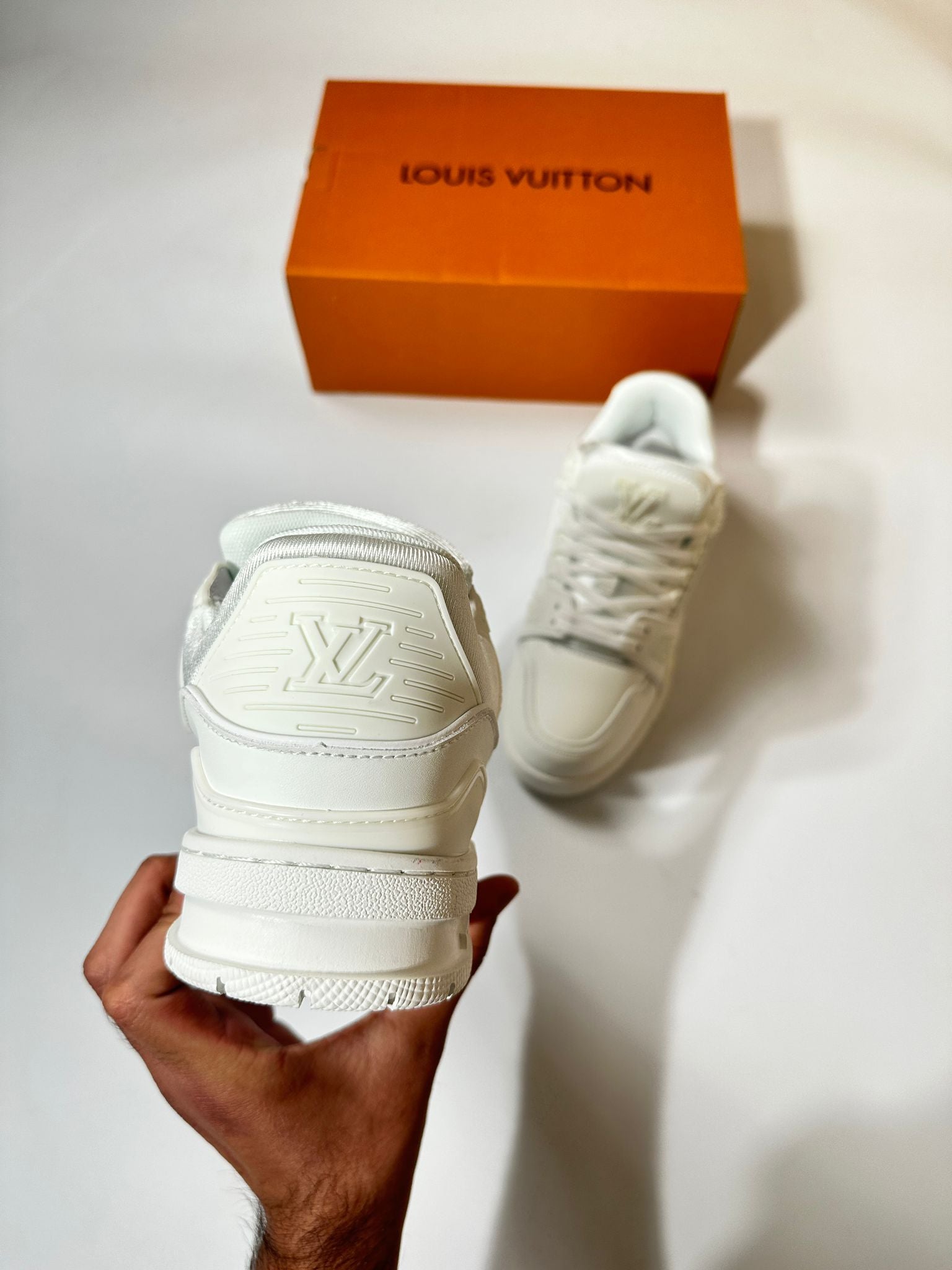 IV TRAINER WHITE image 5