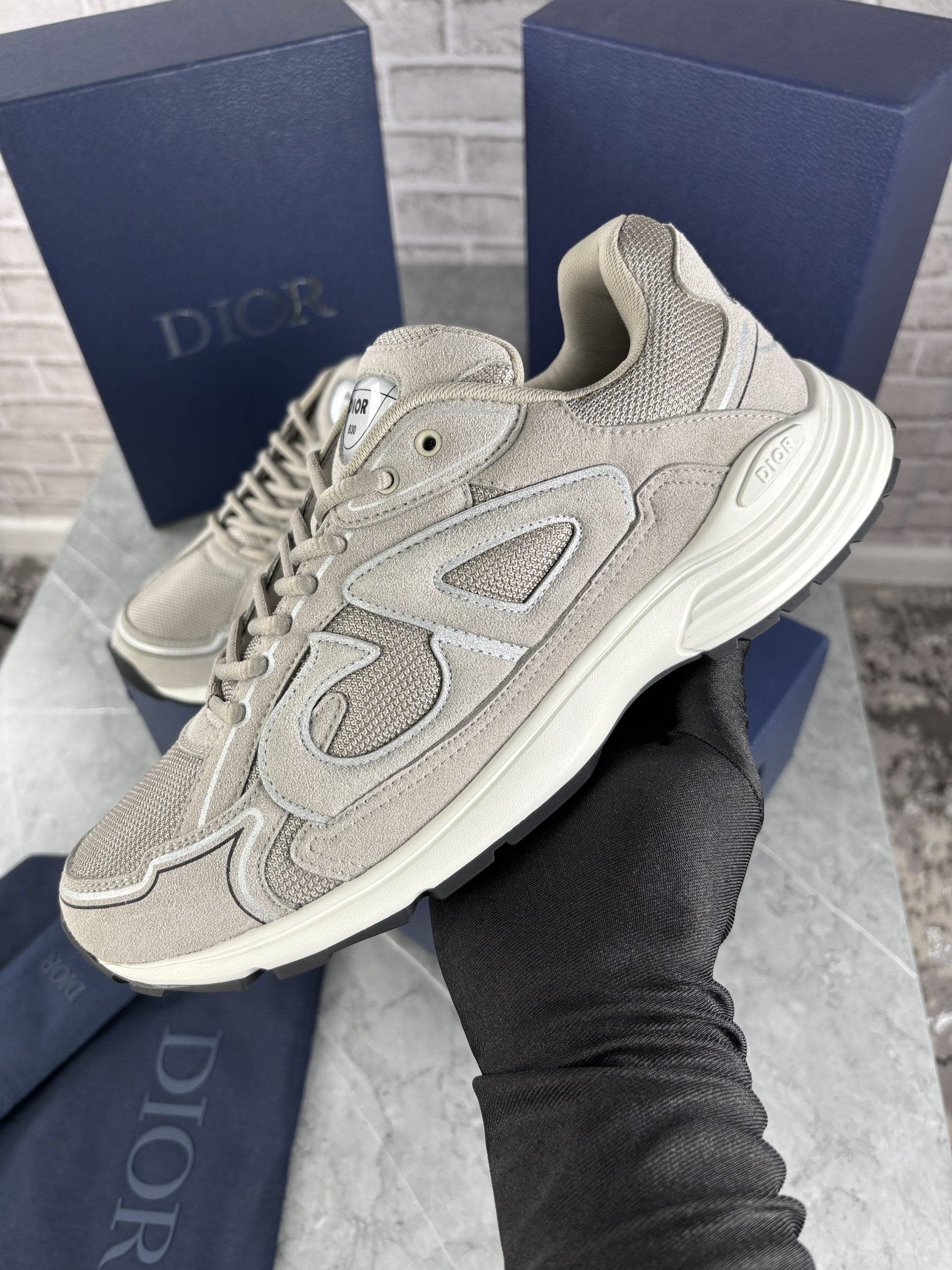 B30 SUEDE image 0