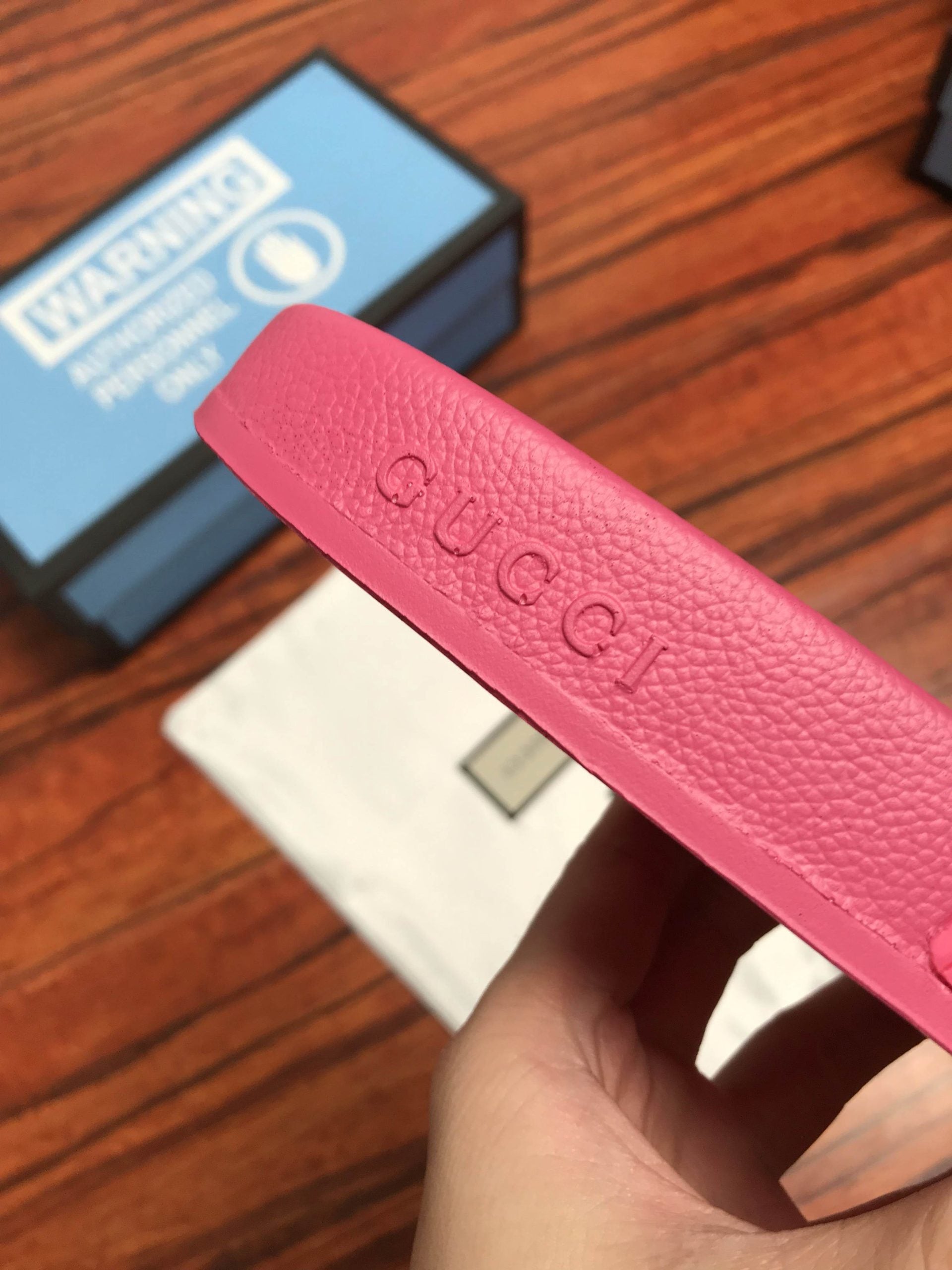 PINK RUBBER SLIDER image 2