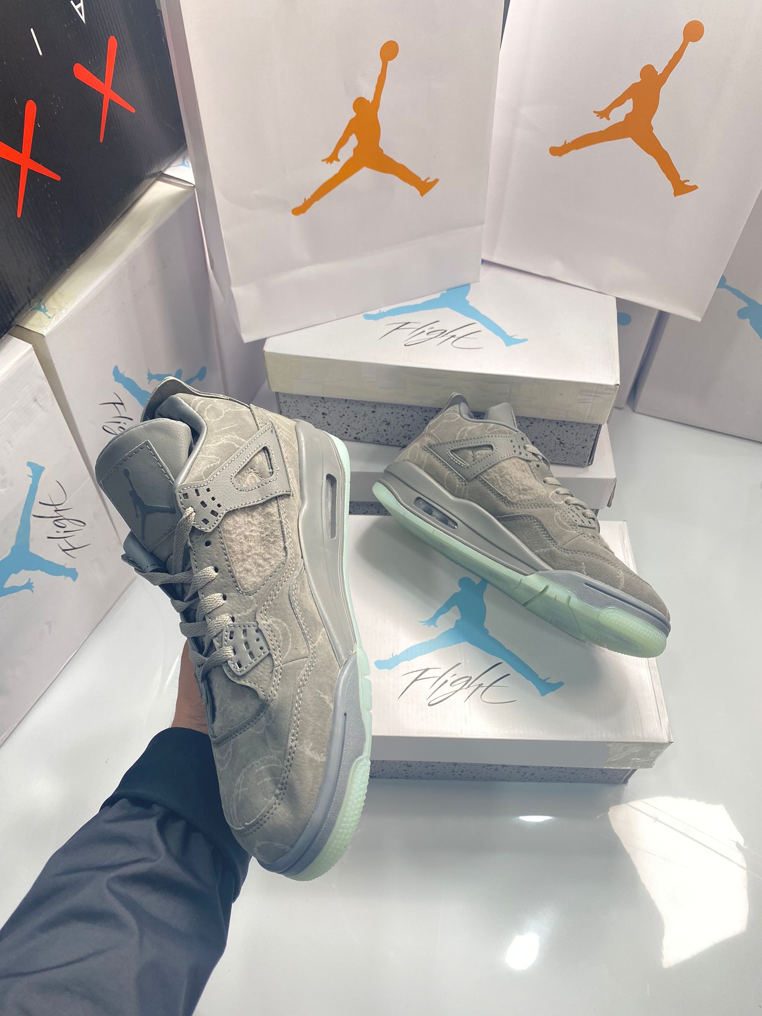 J1 KAWS image 7