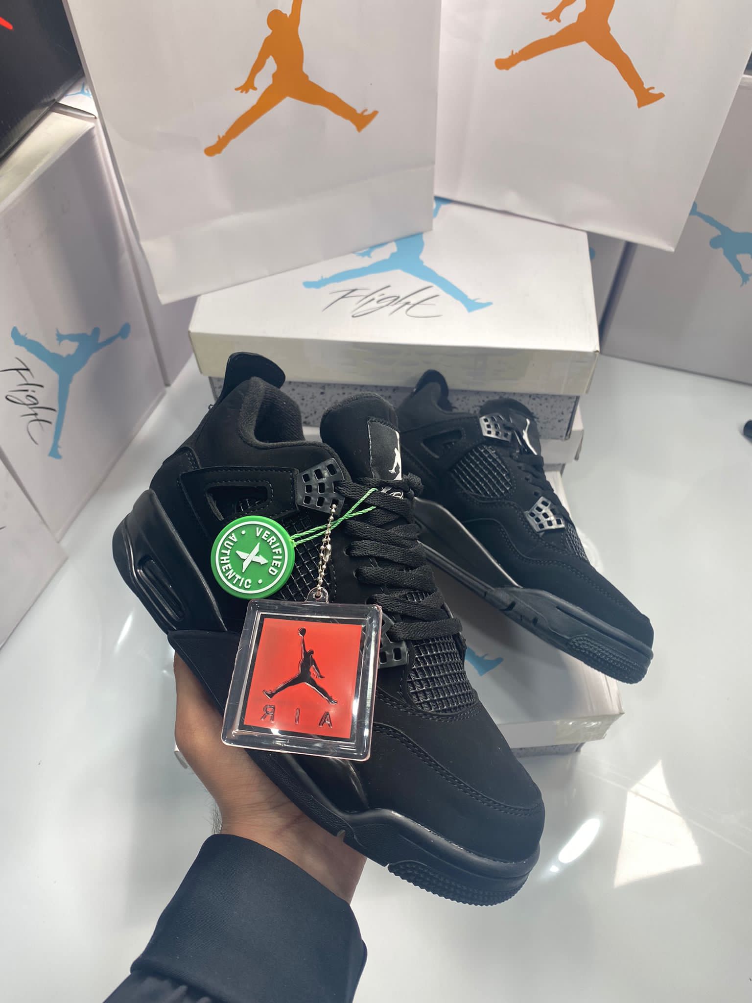 J1 BLACK image 3