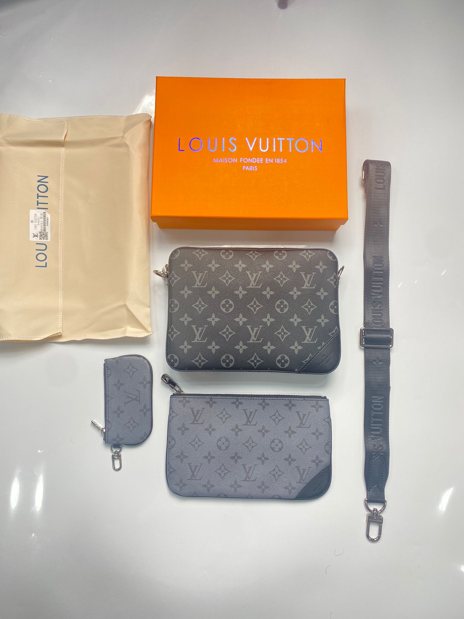 GREY LV BAG image 2