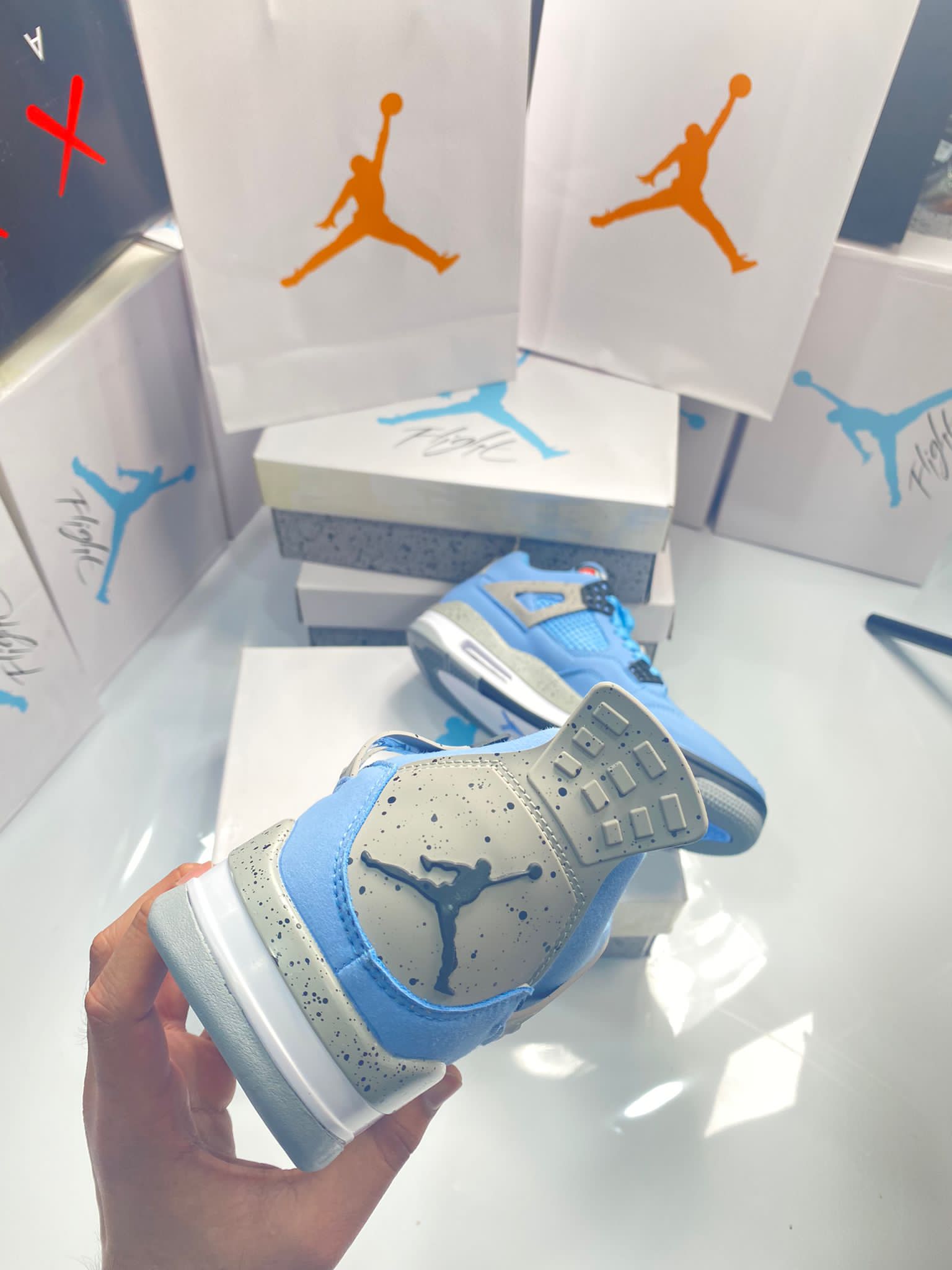 J1 BLUE image 9