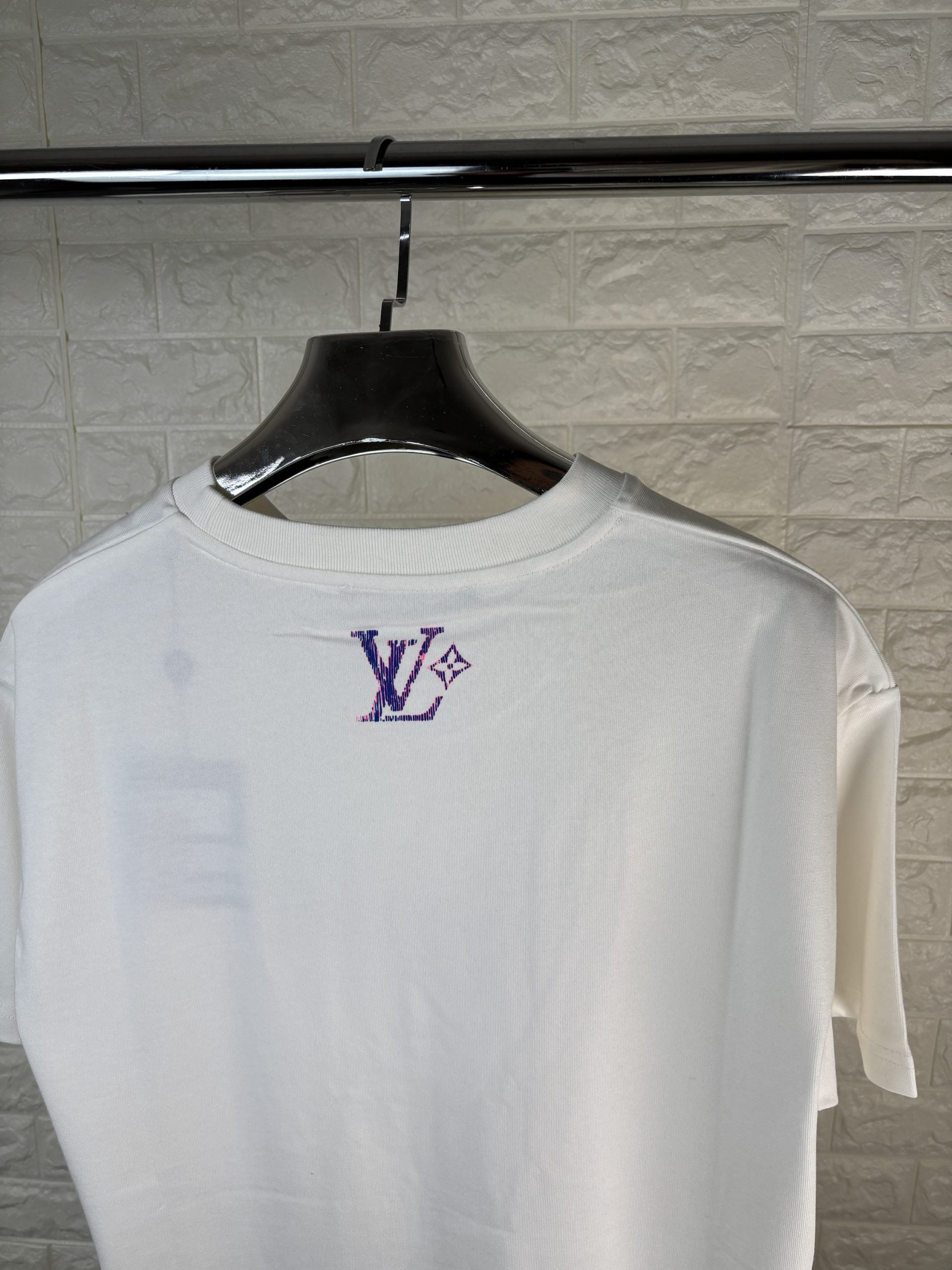 Lv tee white image 1