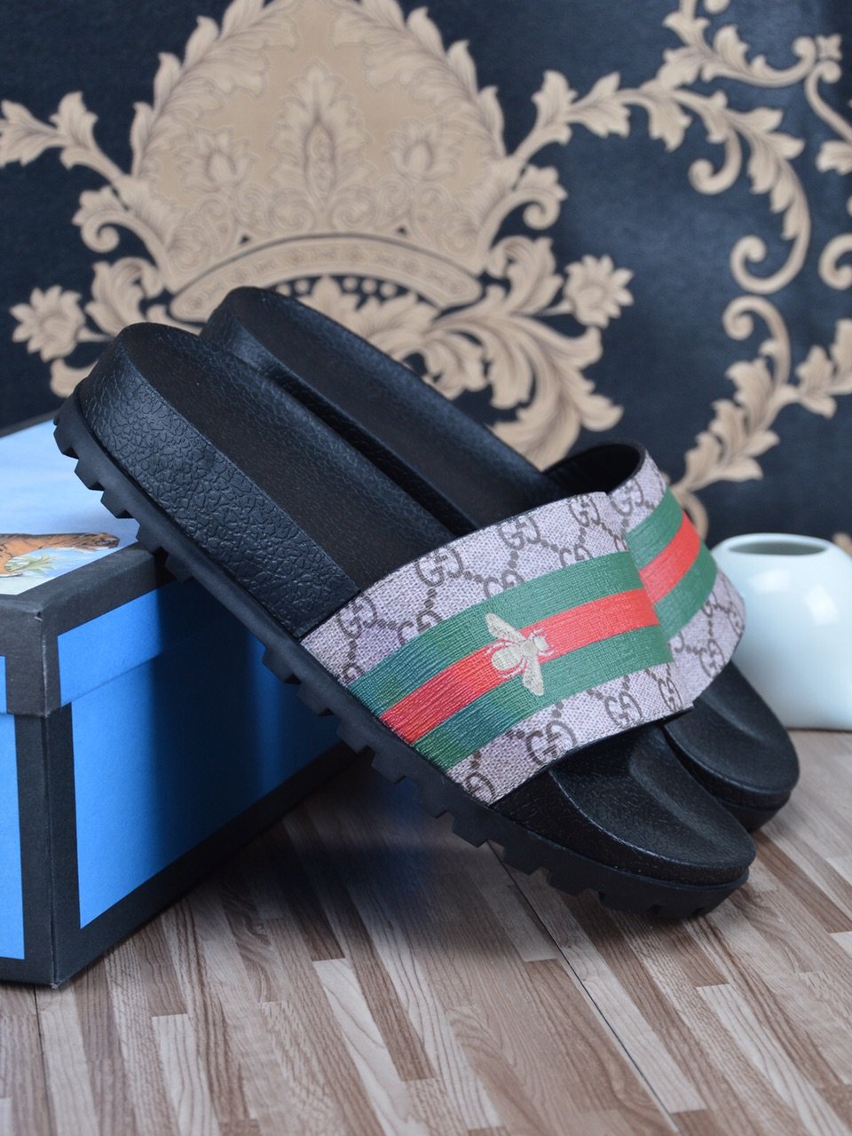 UCCI FLY SLIDER image 3