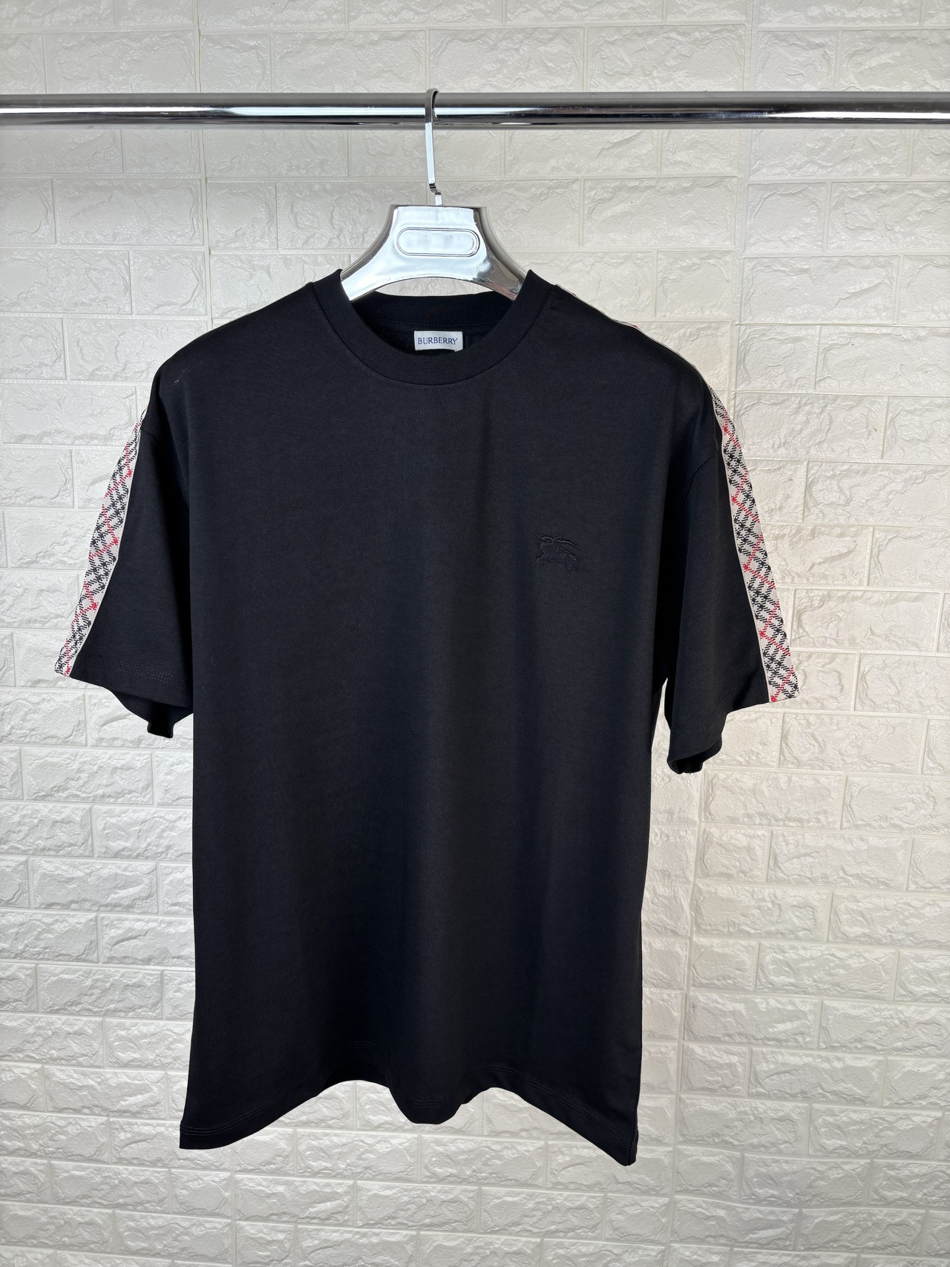 Burb tee black - S image