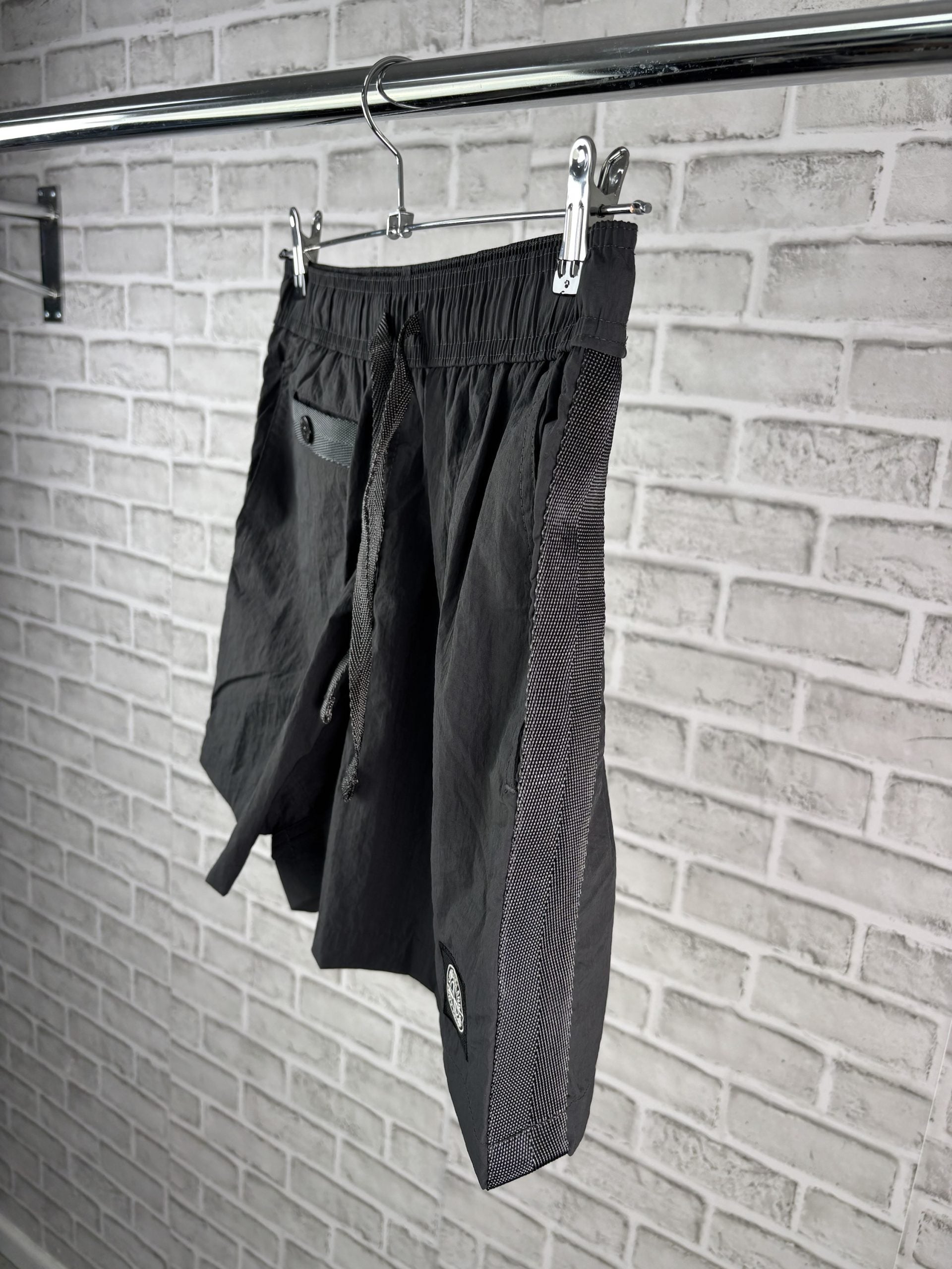STONI SHORTS BLACK image 1