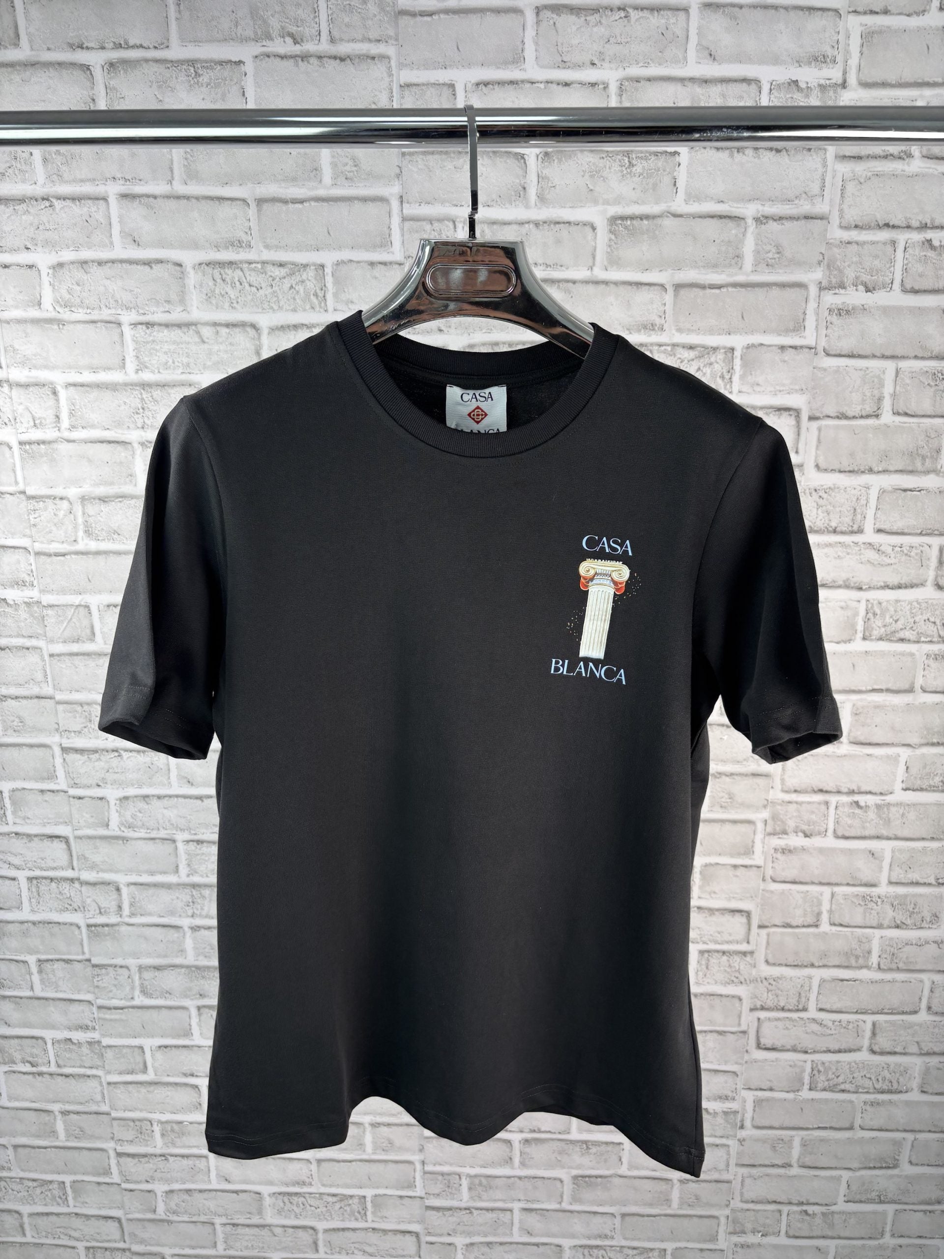 Casa tee black image 1