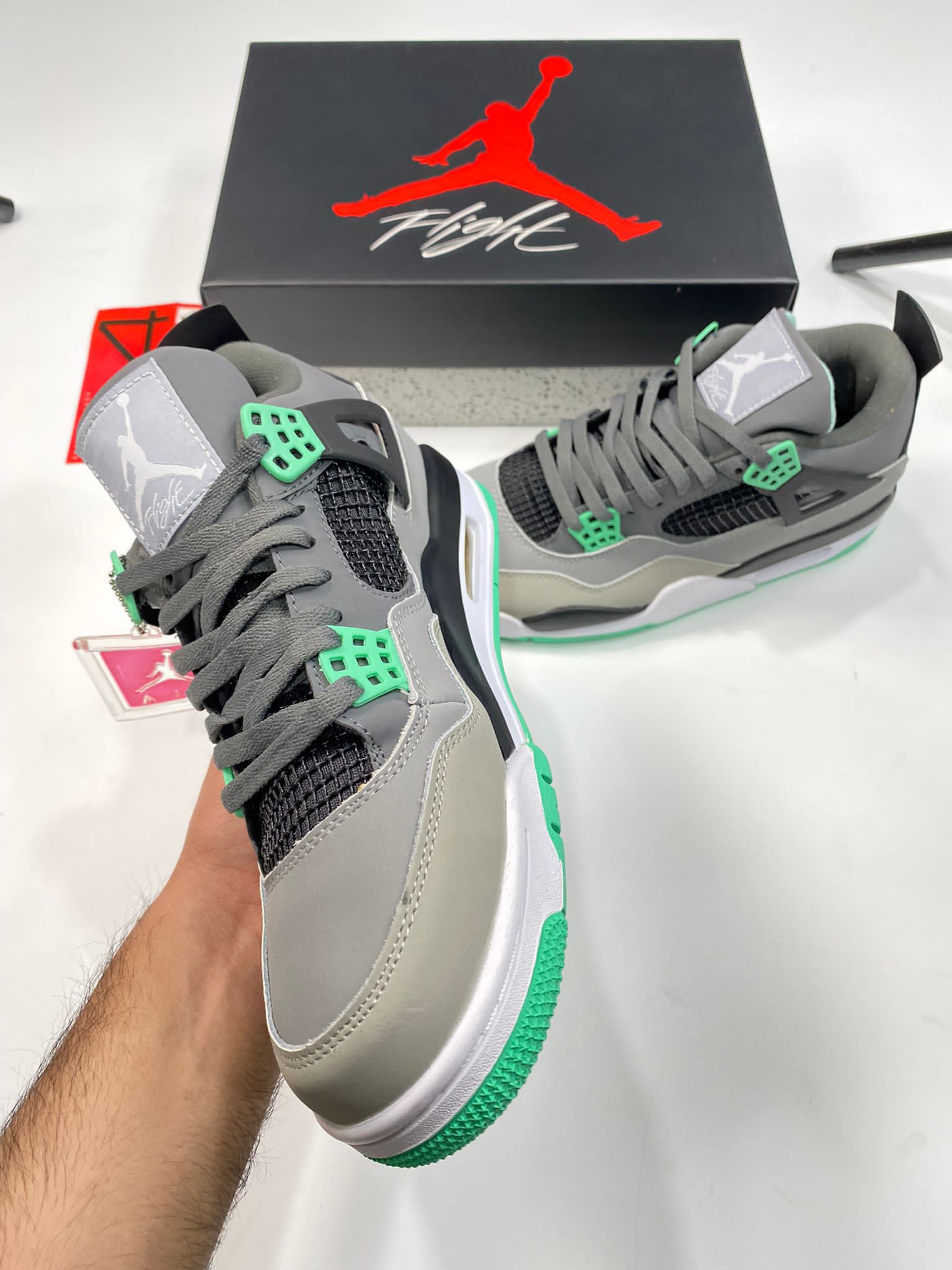 J4 GREY image 2