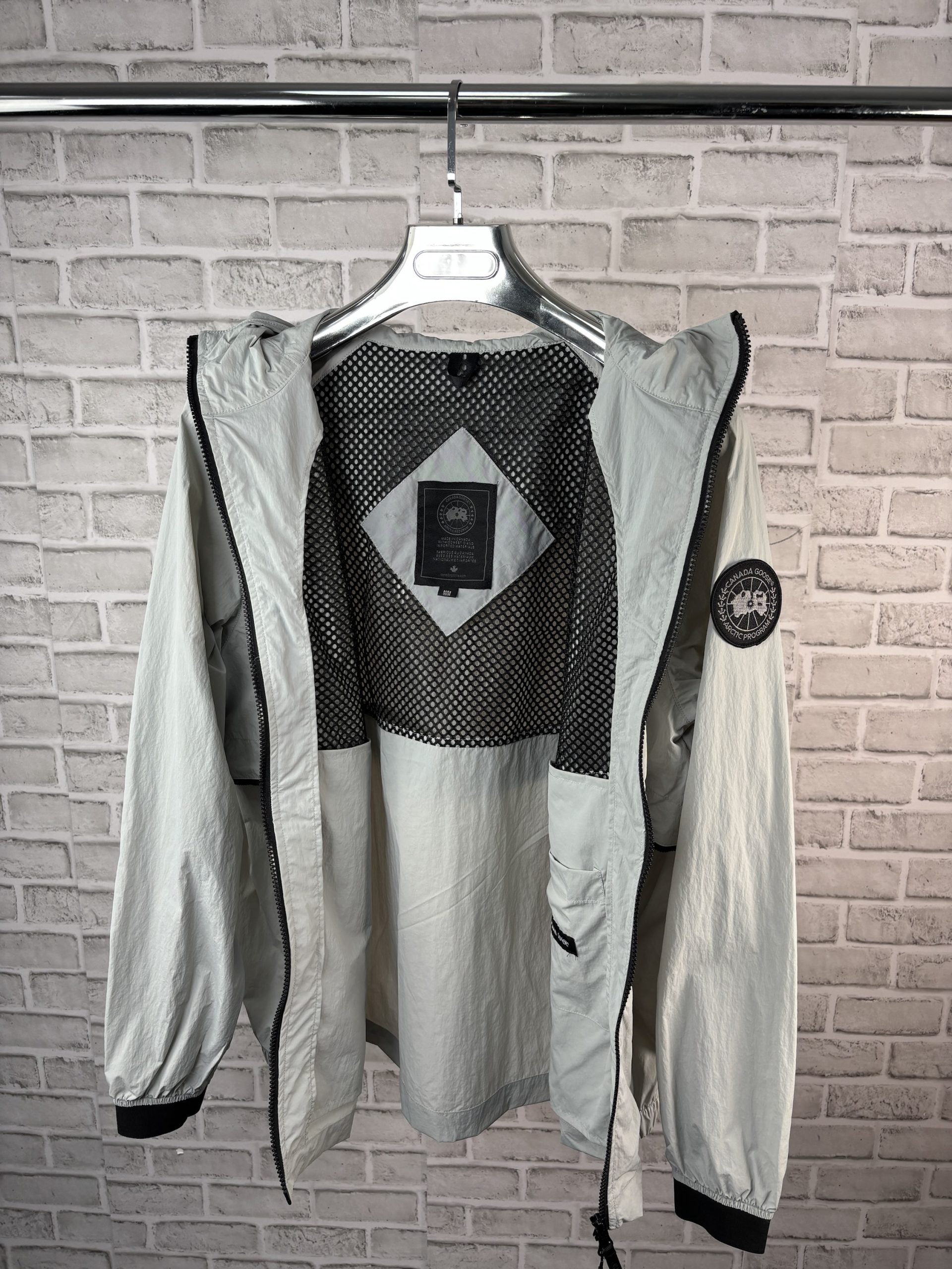 GOOSE WINDBREAKER LIGHT GREY image 2