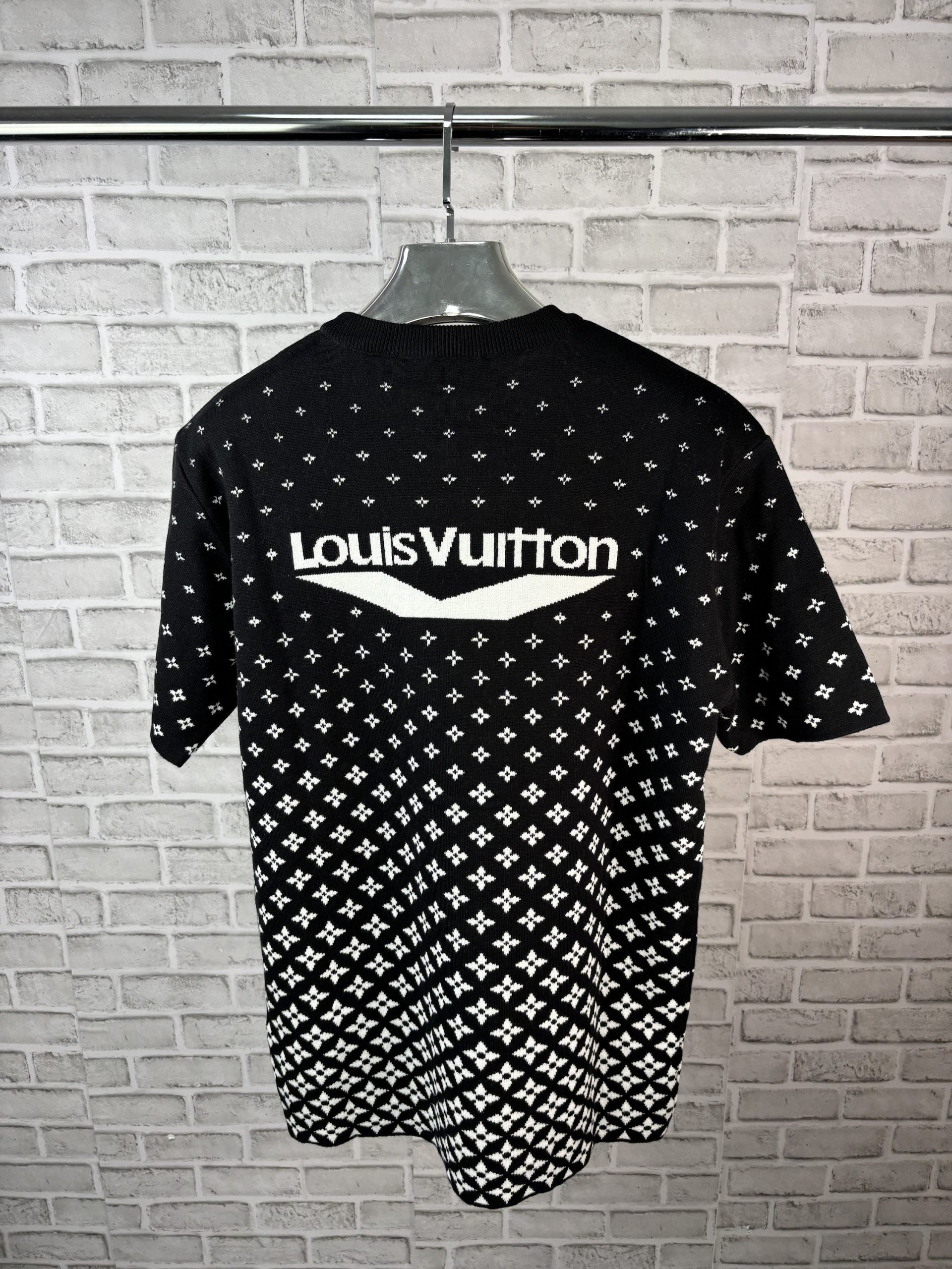 LV KNITTED THICK BLACK image 1