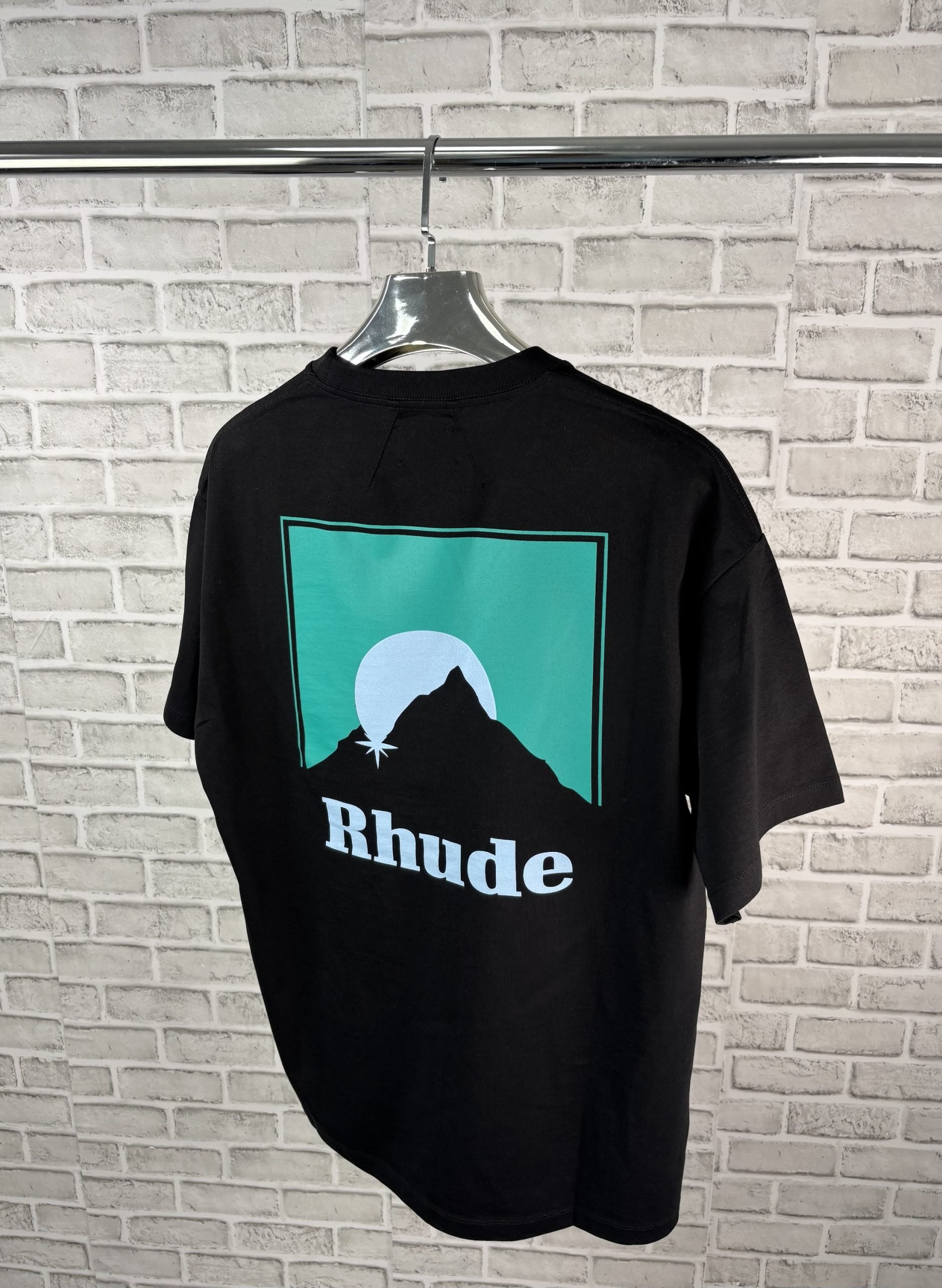 HUDE TEE BLACK image 1