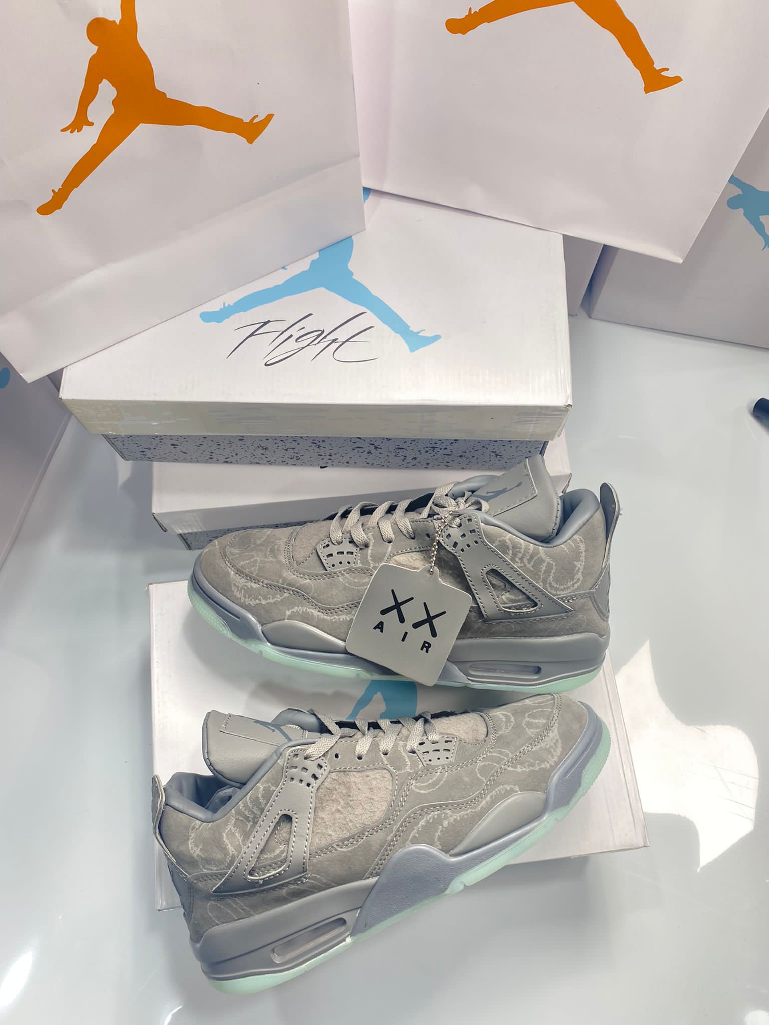 J1 KAWS image 6