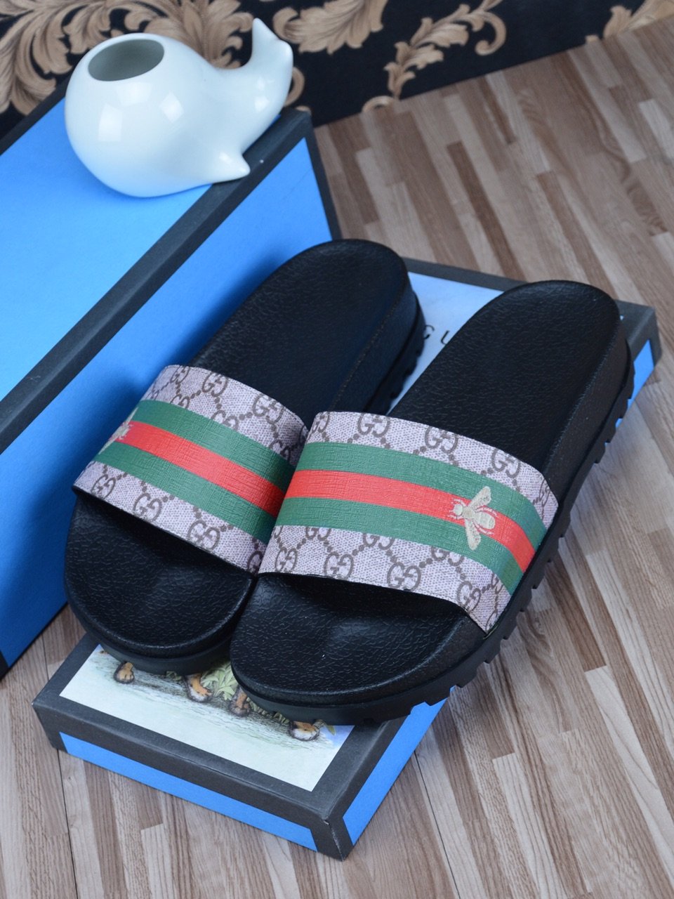 UCCI FLY SLIDER image 5