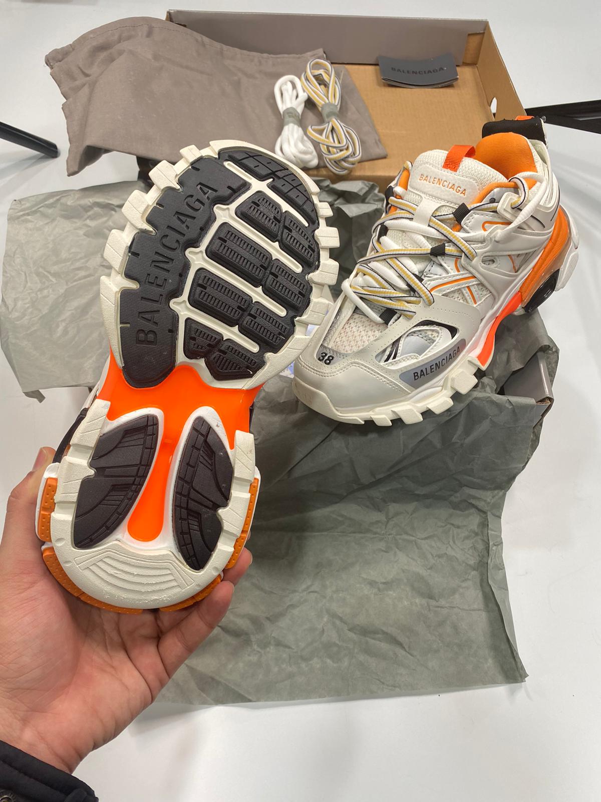 ORANGE TRACK image 5