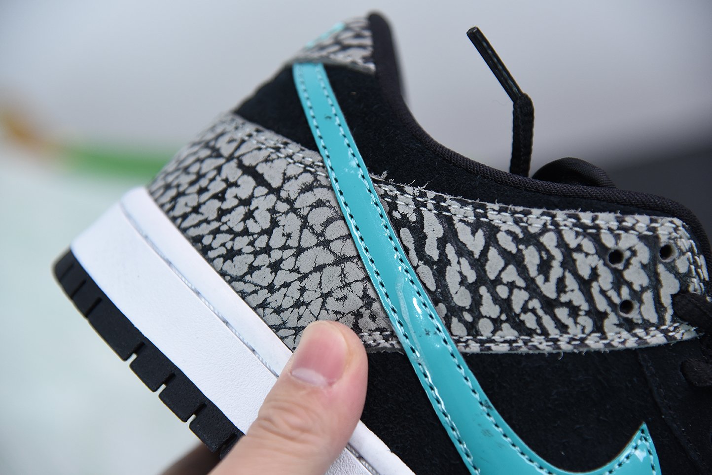 ELE DUNKS image 3